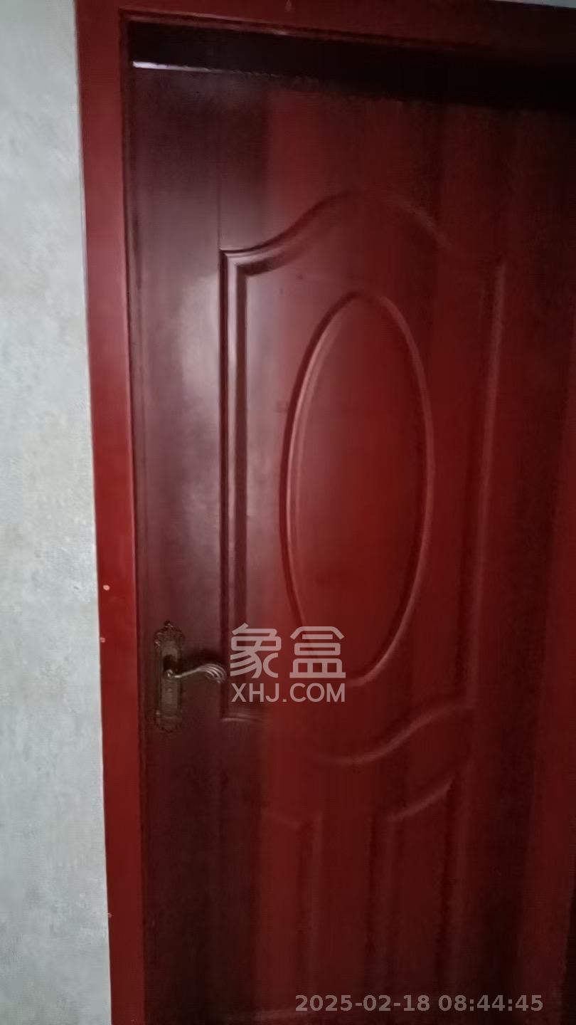 一品嘉庭  5室2厅1卫    2500.0元/月 一品嘉庭  5室2厅1卫    2500.0元/月室内图