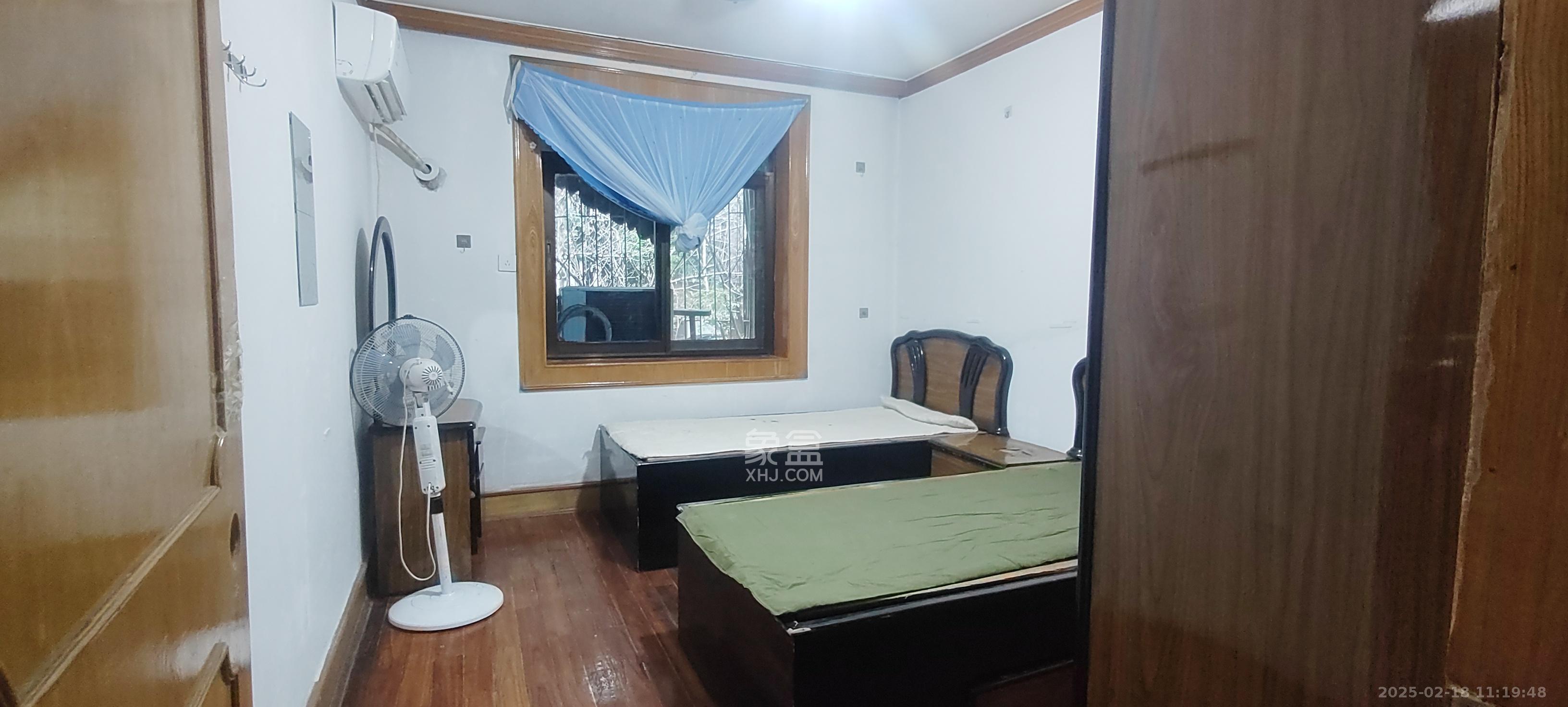 湖橡宿舍/湖橡小区 2室1厅1卫 1600.0元/月 湖橡宿舍/湖橡小区 2室1厅1卫 1600.0元/月室内图