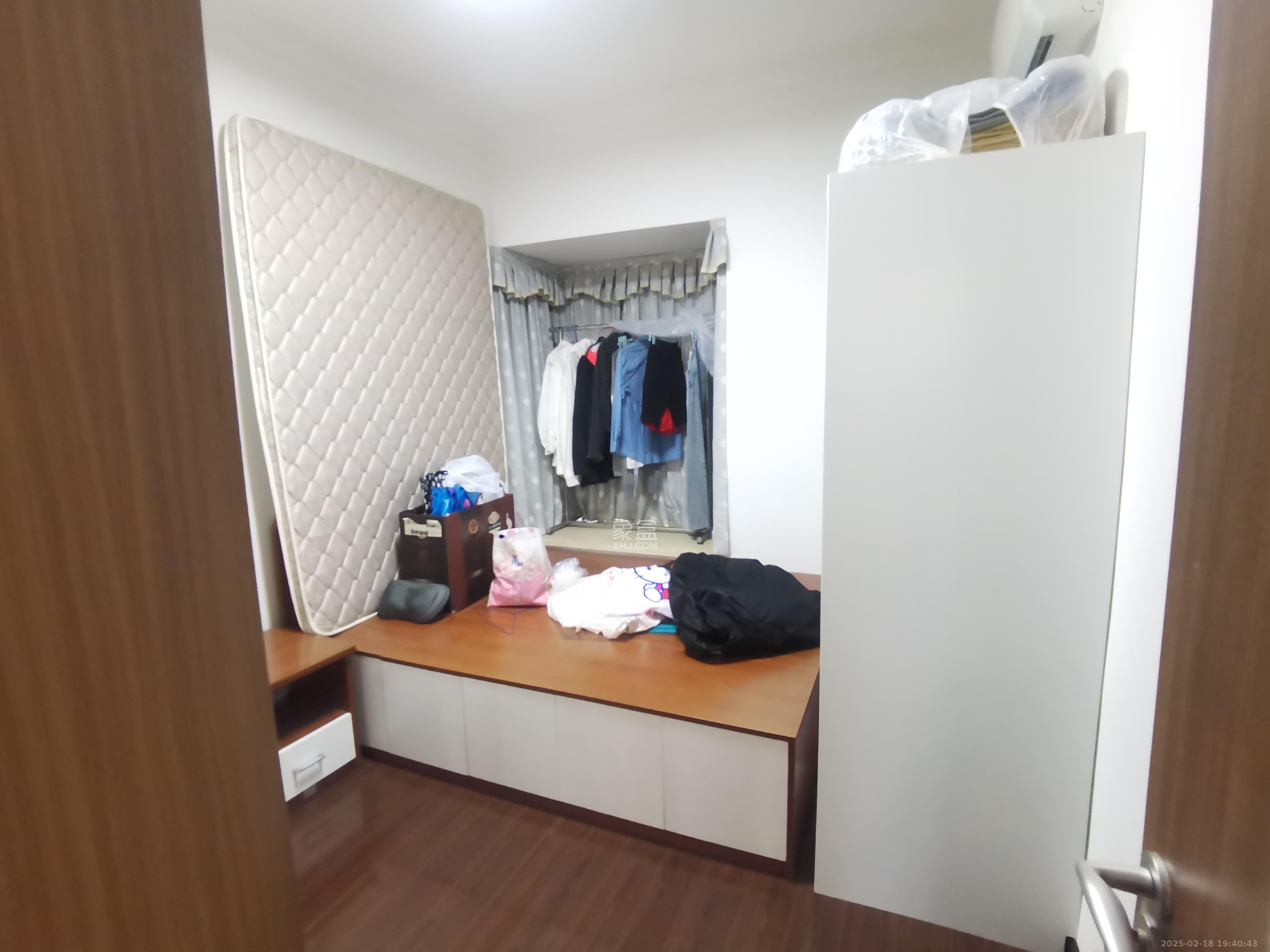 江山帝景哈佛  3室2厅2卫   2400.00元/月室内图