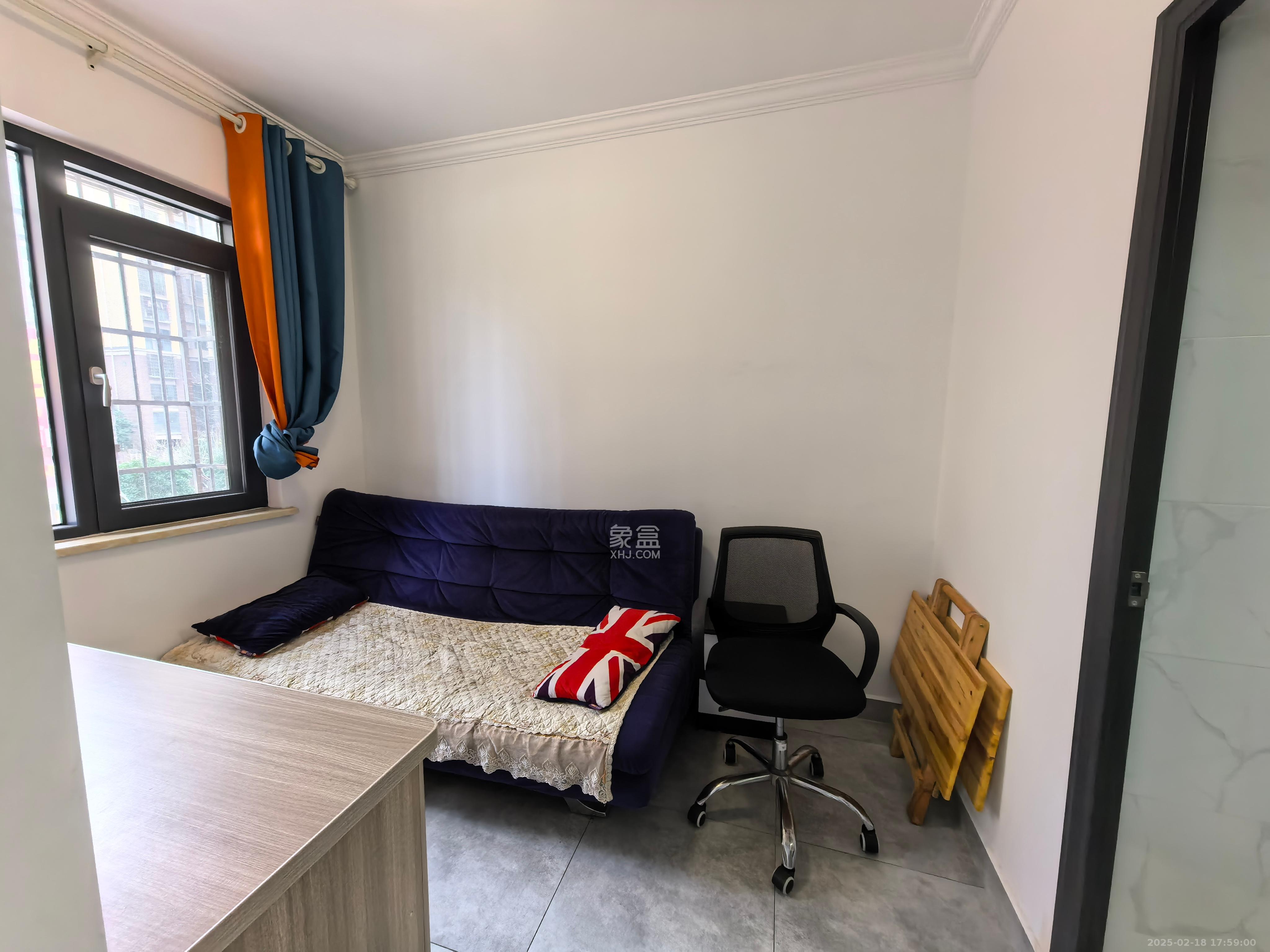 星城新宇川河苑  2室1厅1卫    1000.0元/月 星城新宇川河苑  2室1厅1卫    1000.0元/月室内图