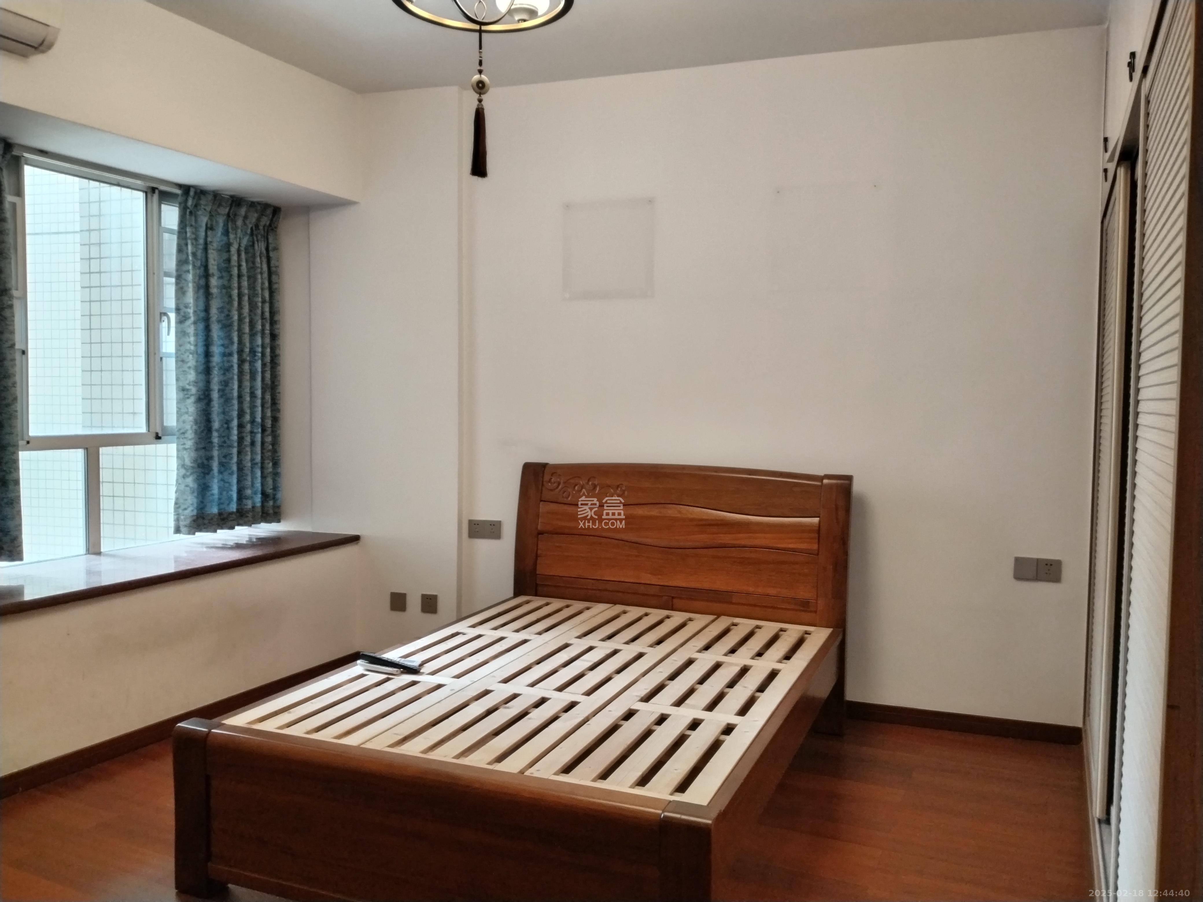 雍景园  3室2厅2卫   3800.00元/月室内图