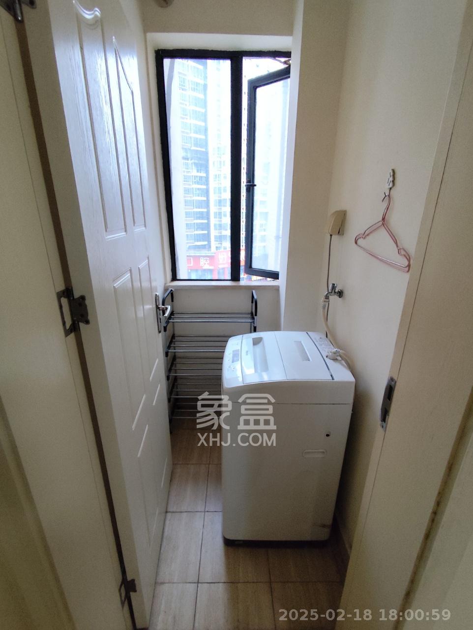 万芙锦城  1室1厅1卫   1600.00元/月室内图