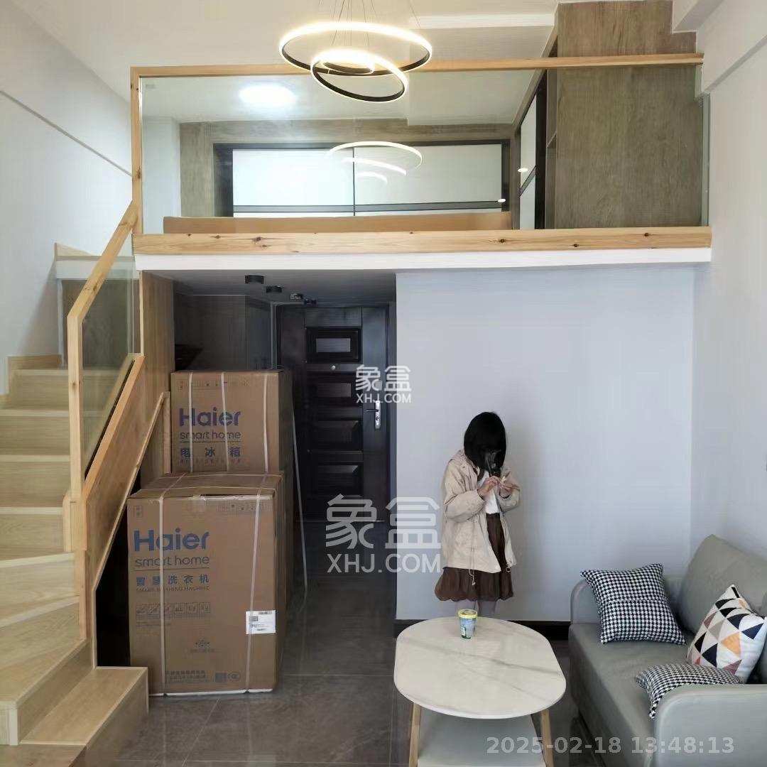 绿地长沙城际空间站(绿地新里佳苑) 1室0厅0卫 2000.0元/月 绿地长沙城际空间站(绿地新里佳苑) 1室0厅0卫 2000.0元/月室内图