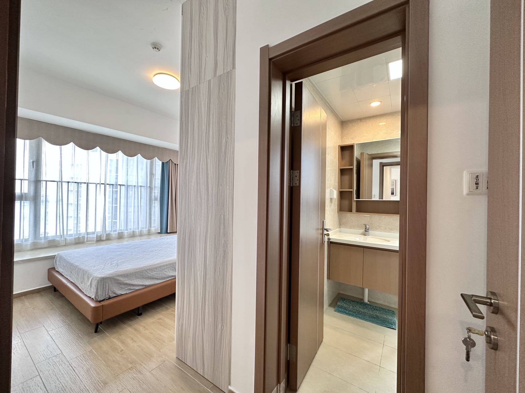 保利中央海岸四期(淳境、淳域) 3室2厅1卫 200.0万 保利中央海岸四期(淳境、淳域) 3室2厅1卫 200.0万客厅