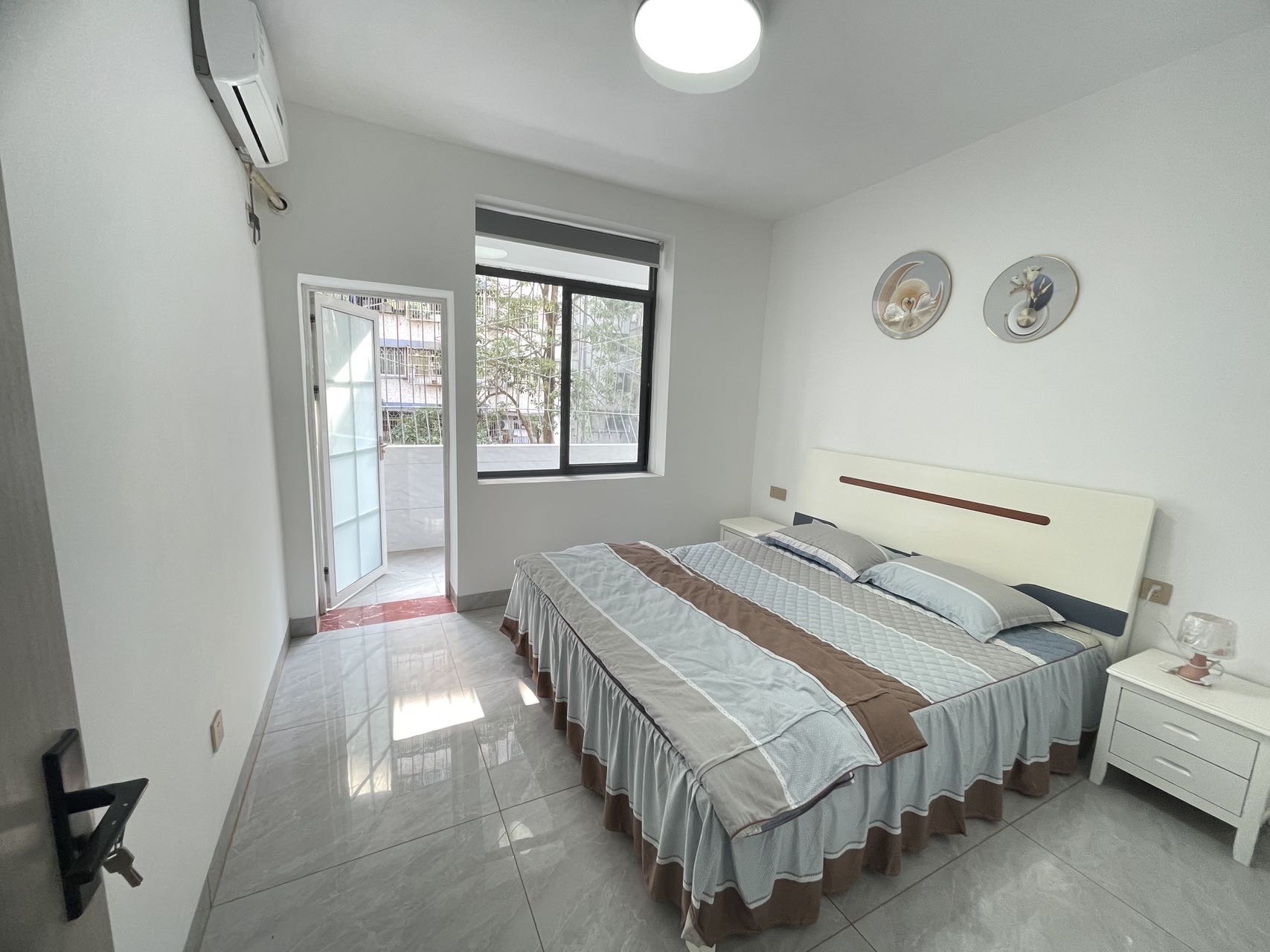 义龙后路10号(铺前糟粕醋) 3室2厅1卫 96.0万 义龙后路10号(铺前糟粕醋) 3室2厅1卫 96.0万客厅