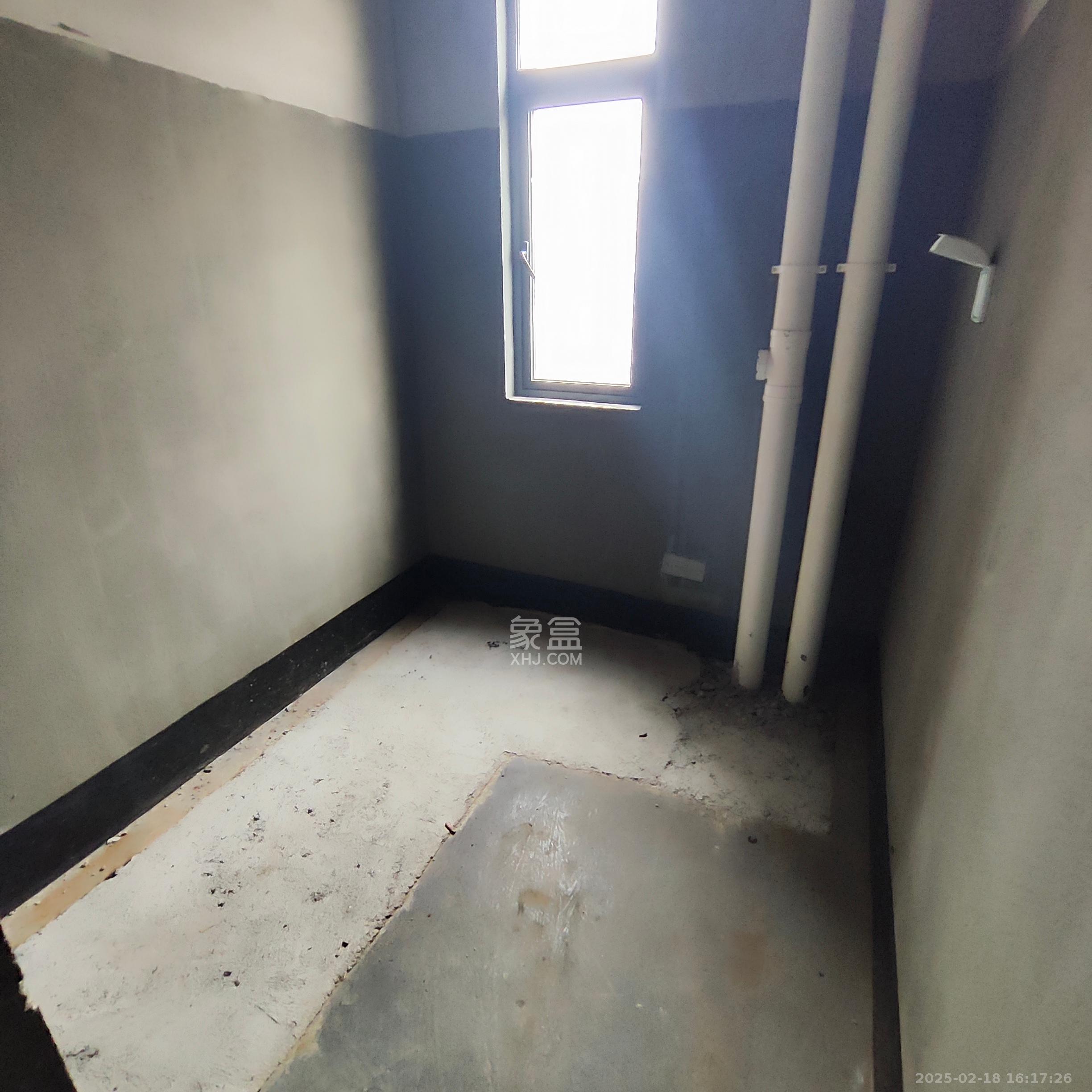 日盛湖湘悦府  4室2厅2卫    1100.0元/月 日盛湖湘悦府  4室2厅2卫    1100.0元/月室内图