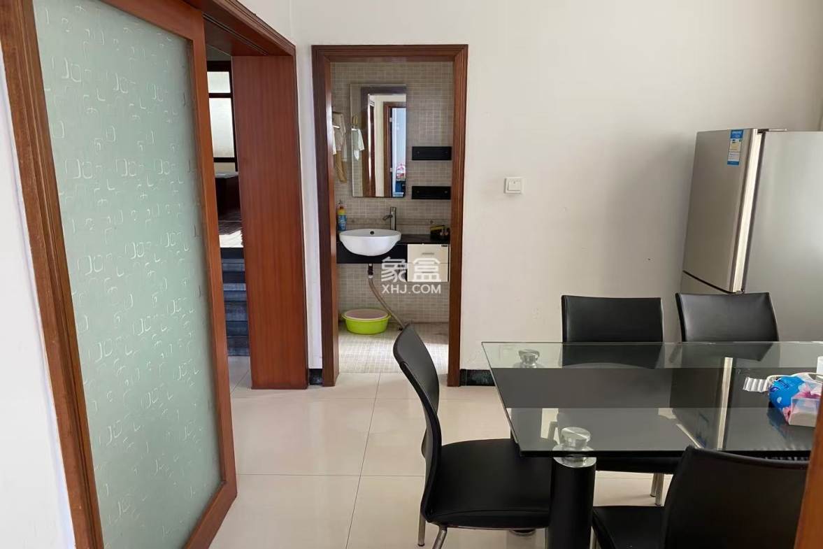 老林业局家属楼 3室1厅1卫 1400.0元/月 老林业局家属楼 3室1厅1卫 1400.0元/月室内图