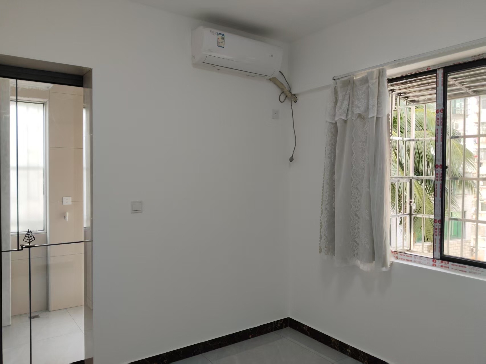 南玻公寓 3室2厅2卫 115.0万 南玻公寓 3室2厅2卫 115.0万客厅