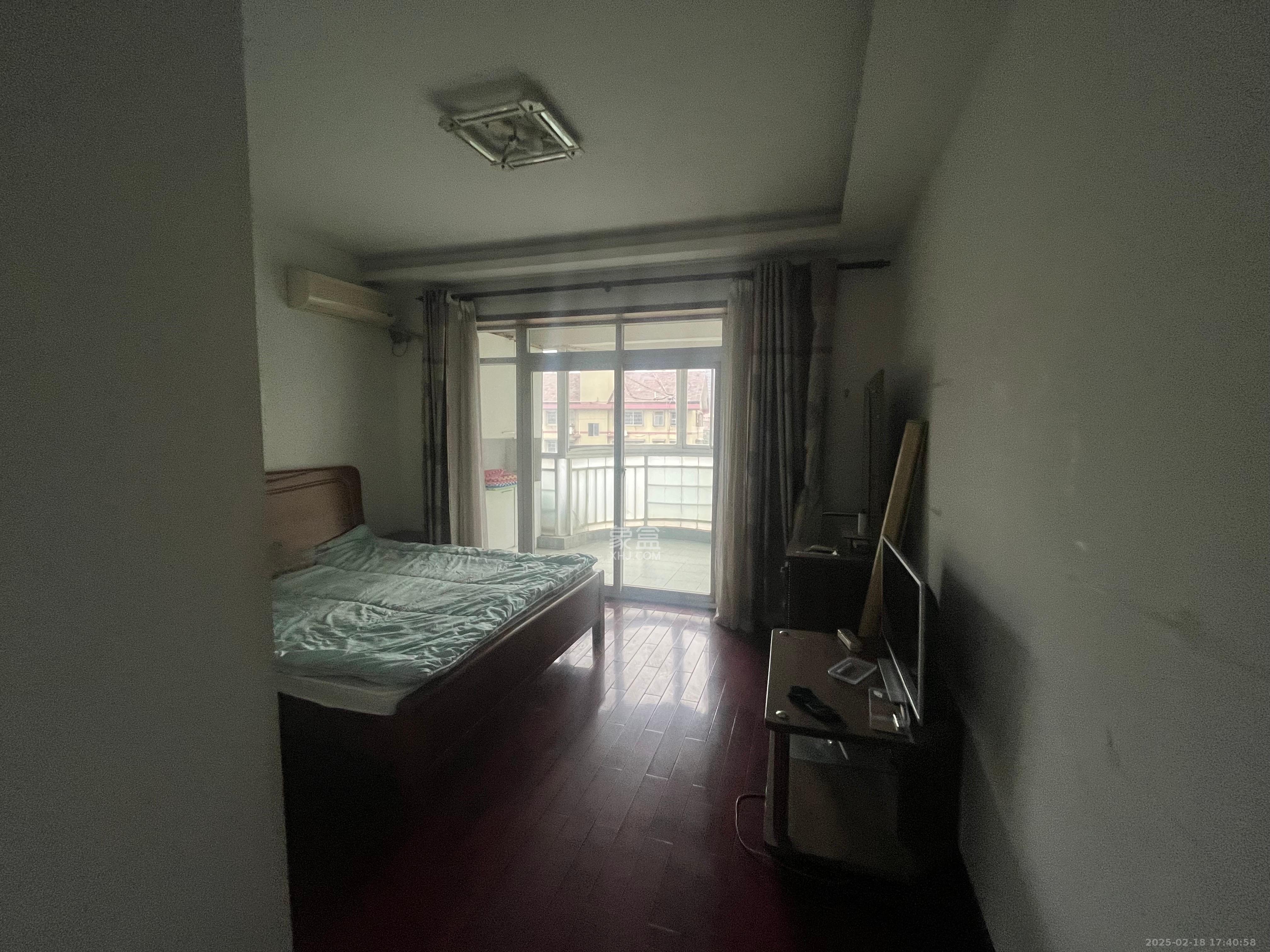 星语林名园 3室2厅2卫 2500.0元/月 星语林名园 3室2厅2卫 2500.0元/月室内图