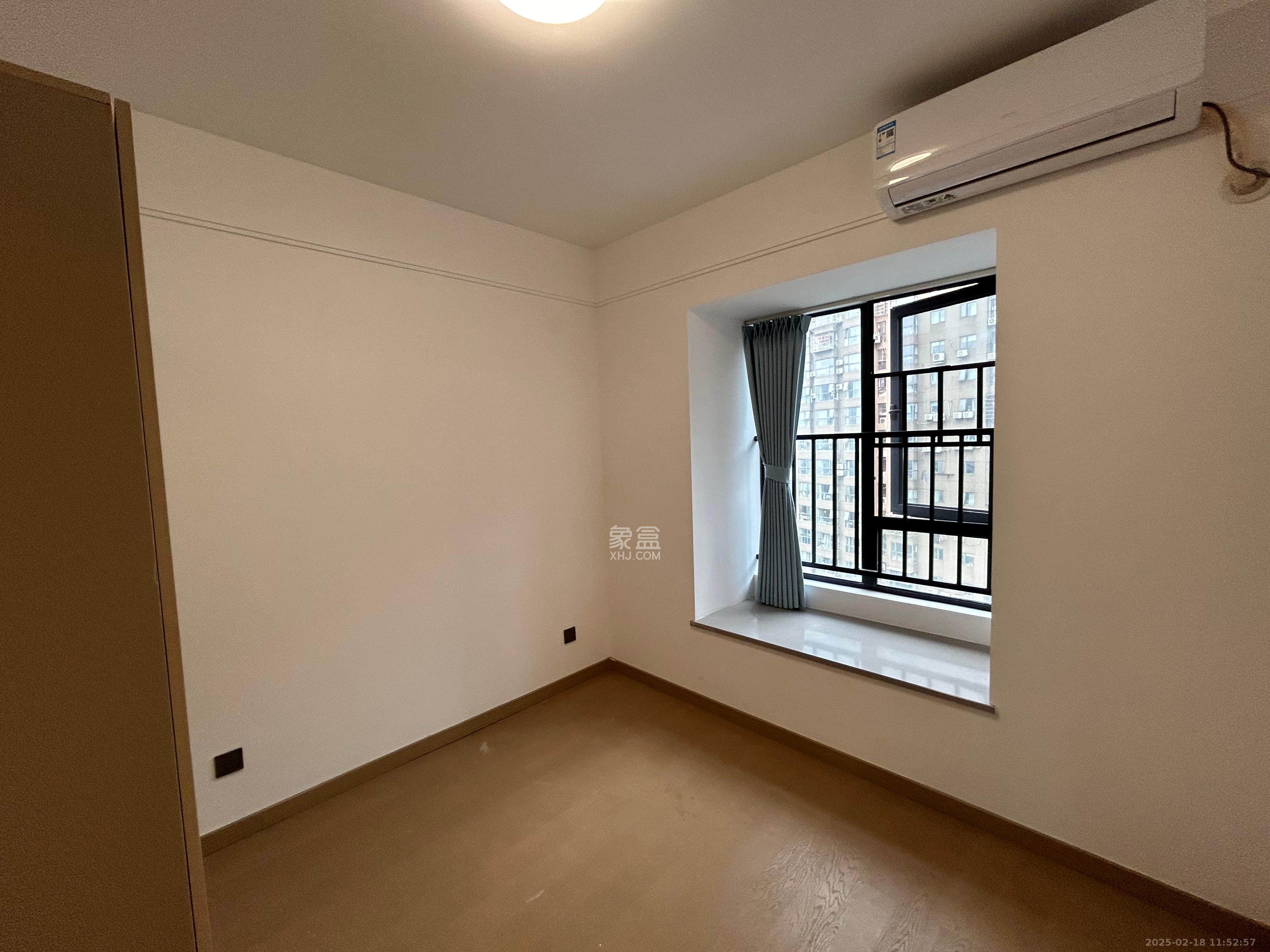 长房悦香山 4室2厅2卫 4000.0元/月 长房悦香山 4室2厅2卫 4000.0元/月室内图