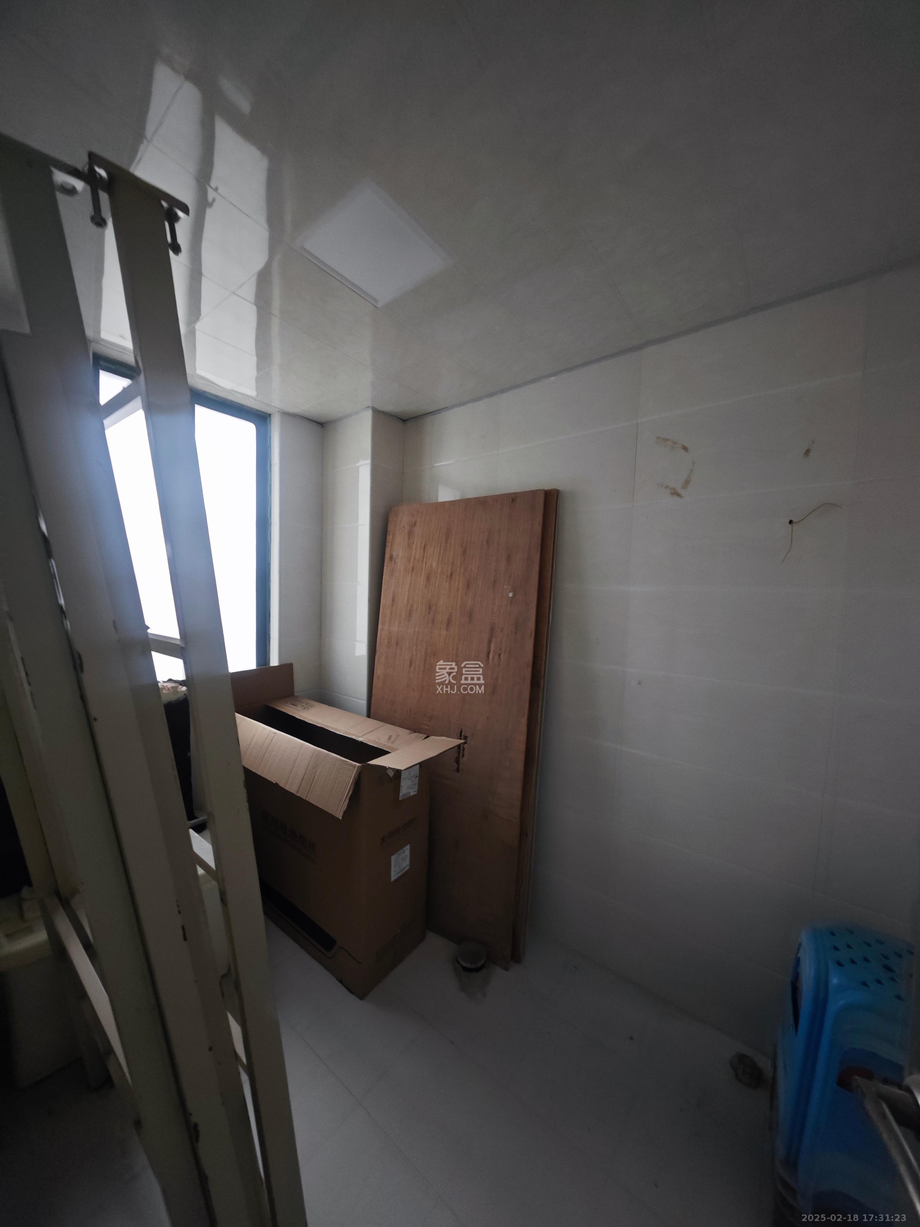 新城璟隽(麓华新城) 3室2厅2卫 1400.0元/月 新城璟隽(麓华新城) 3室2厅2卫 1400.0元/月室内图