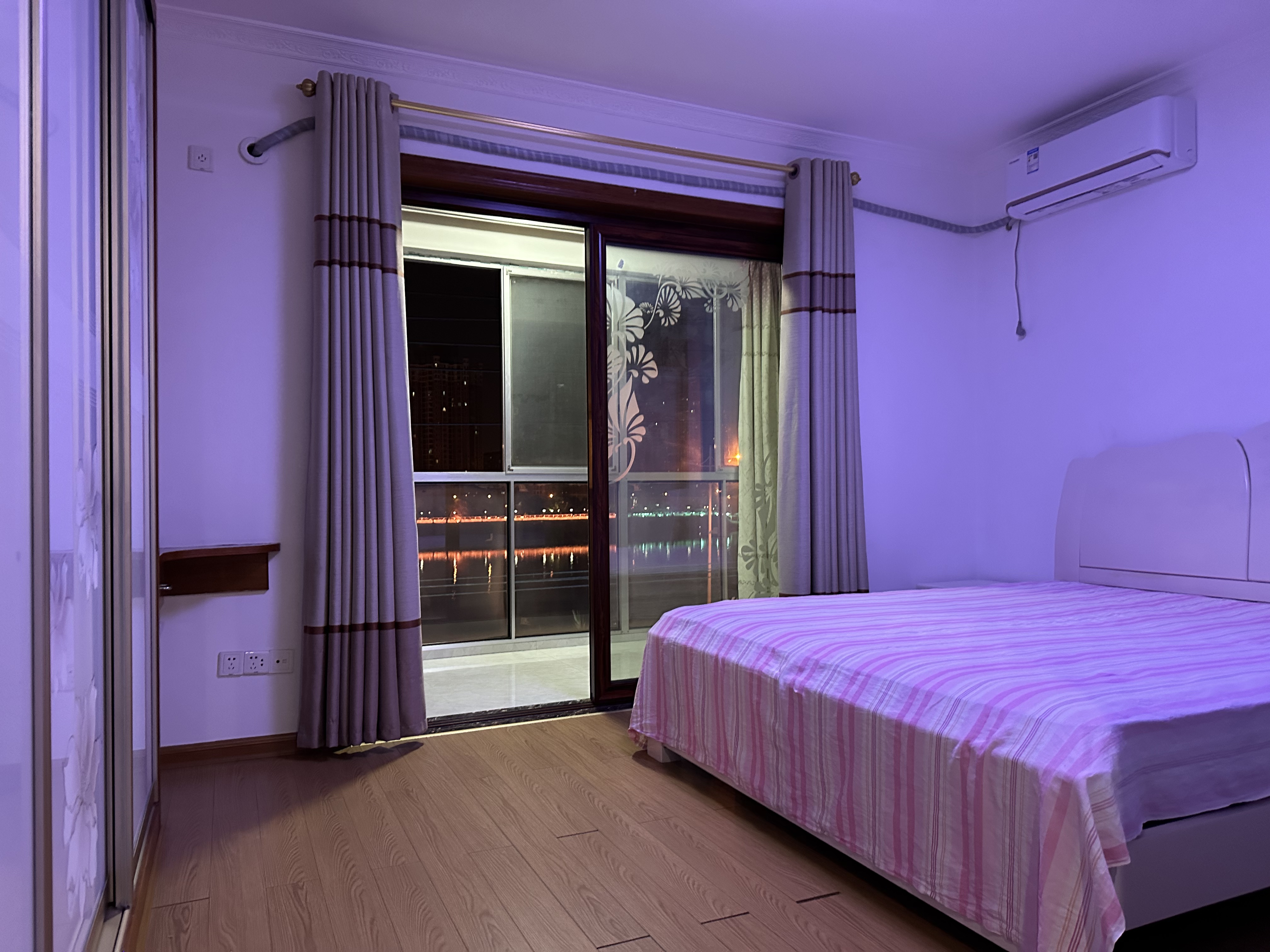 禧诚月畔湾 3室2厅2卫 2000.0元/月 禧诚月畔湾 3室2厅2卫 2000.0元/月室内图