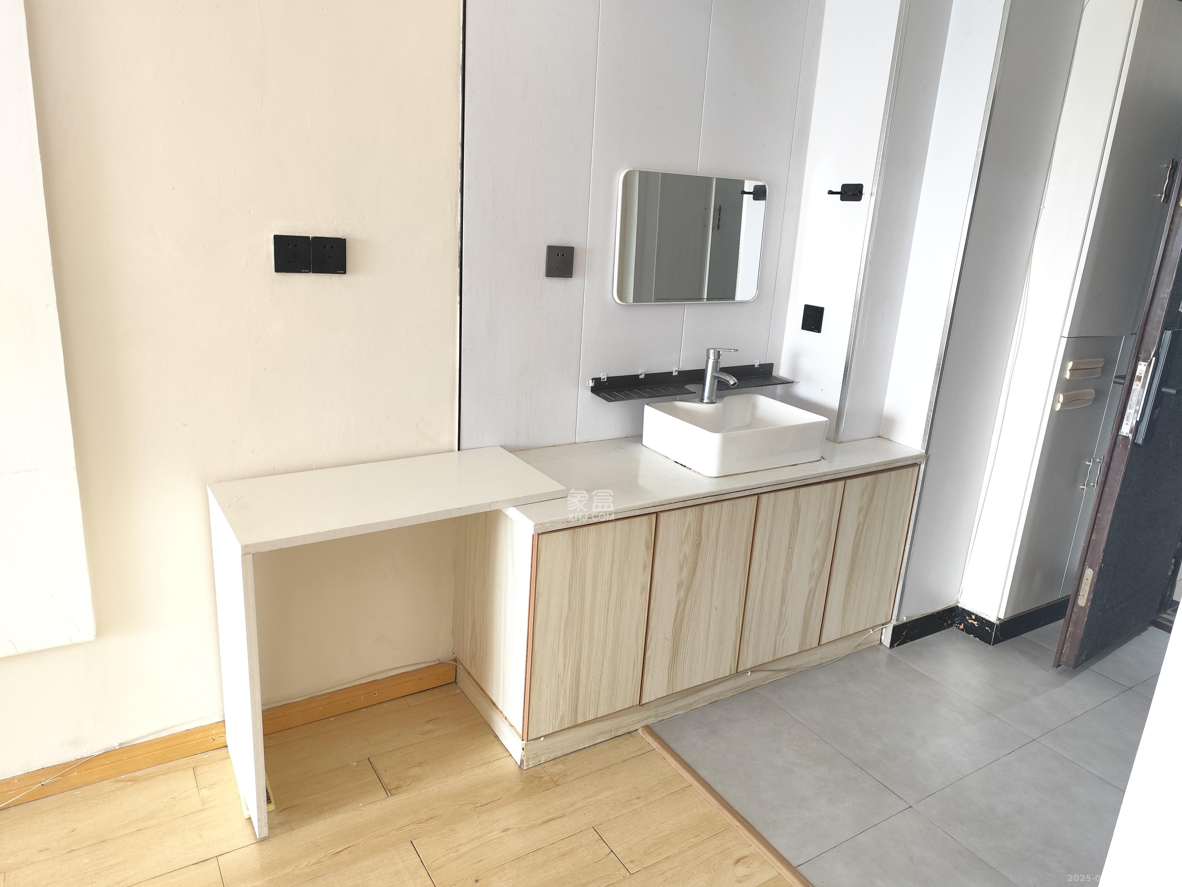 BOBO国际 1室1厅1卫 2200.0元/月 BOBO国际 1室1厅1卫 2200.0元/月室内图