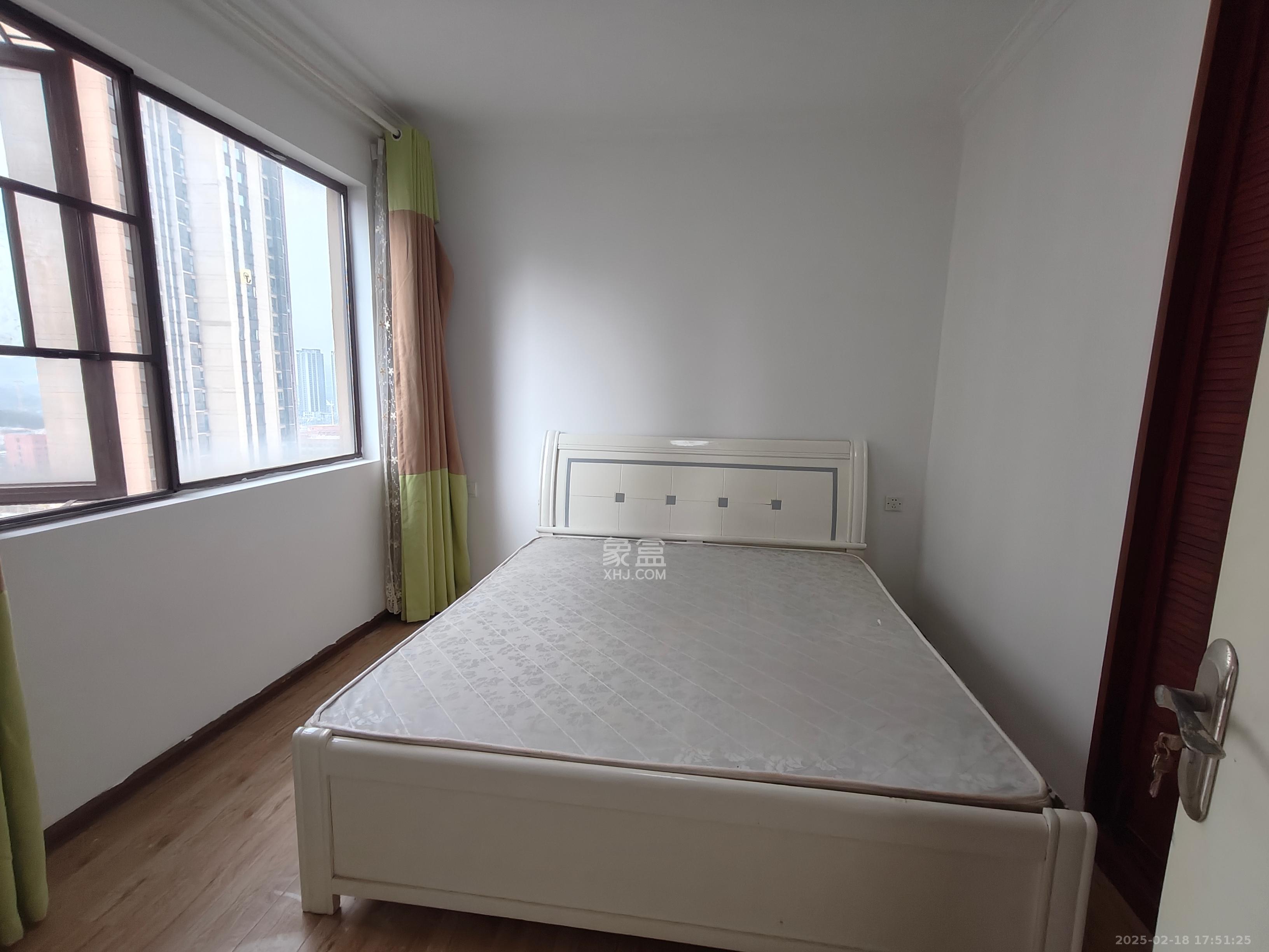 梅溪鑫苑名家 3室2厅1卫 2300.0元/月 梅溪鑫苑名家 3室2厅1卫 2300.0元/月室内图