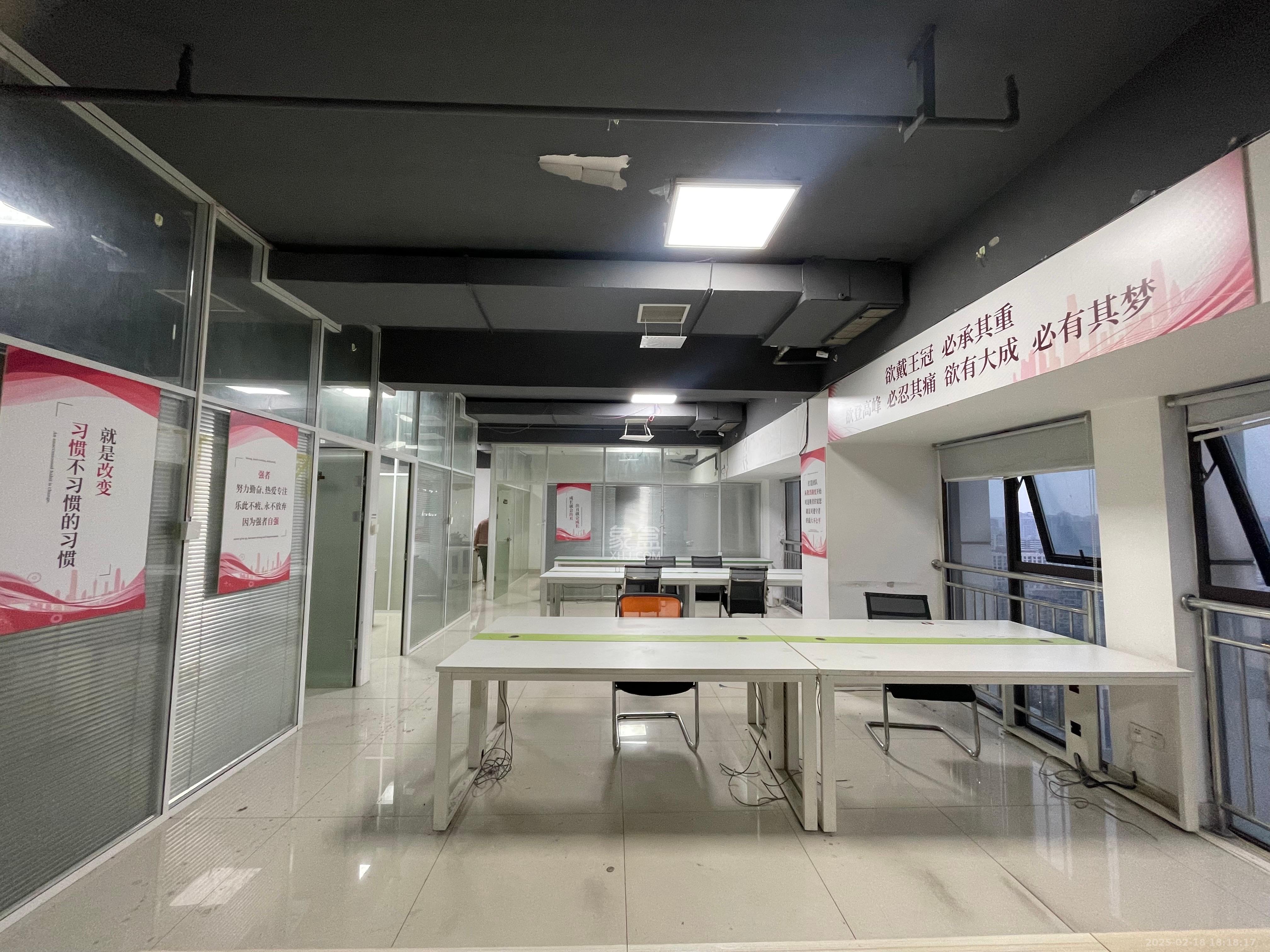 达美D6区   350.0㎡      20000.0元/月室内图