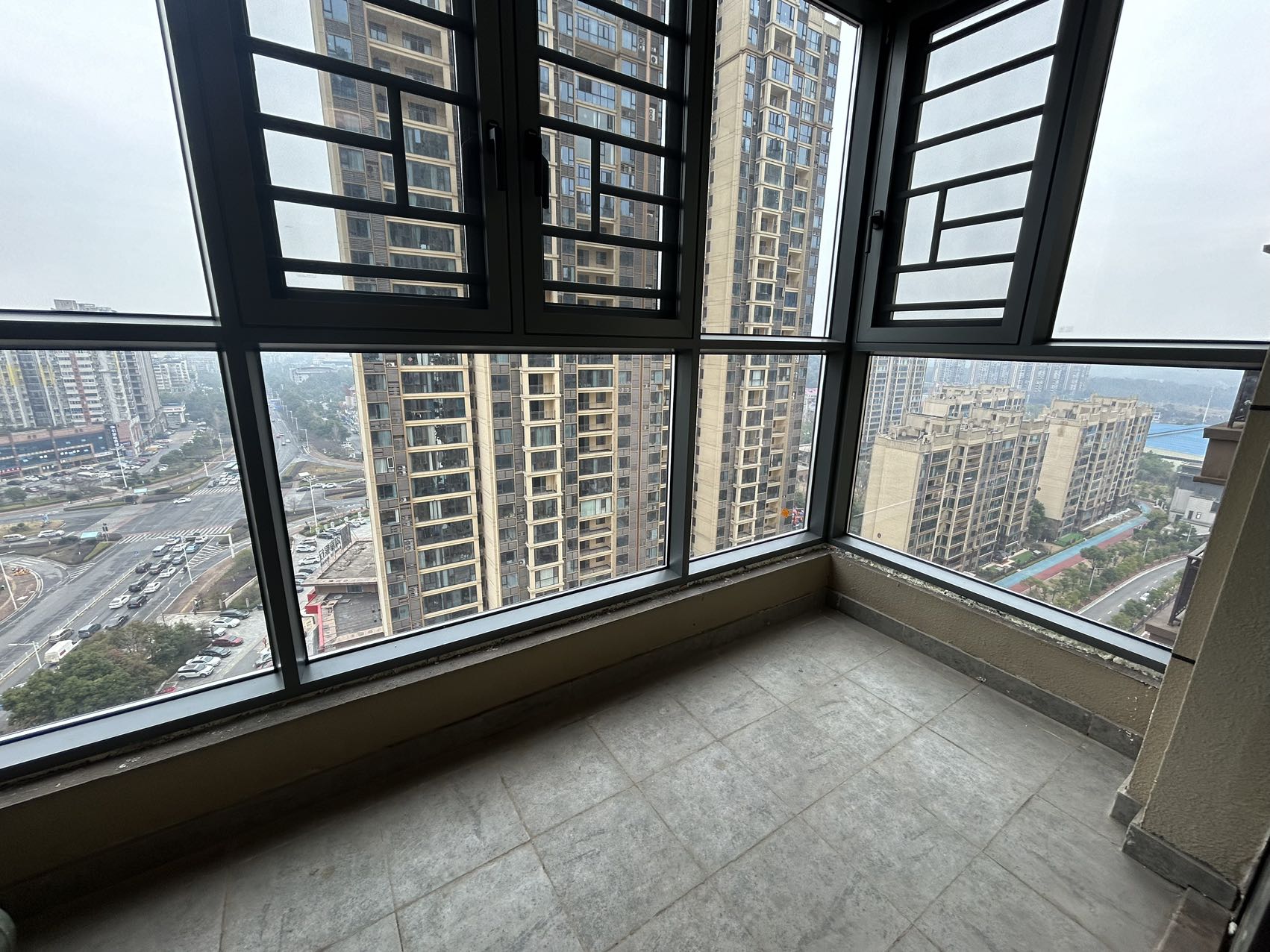 荣盛碧桂园铂悦府  3室2厅2卫    85.8万 荣盛碧桂园铂悦府  3室2厅2卫    85.8万室内图