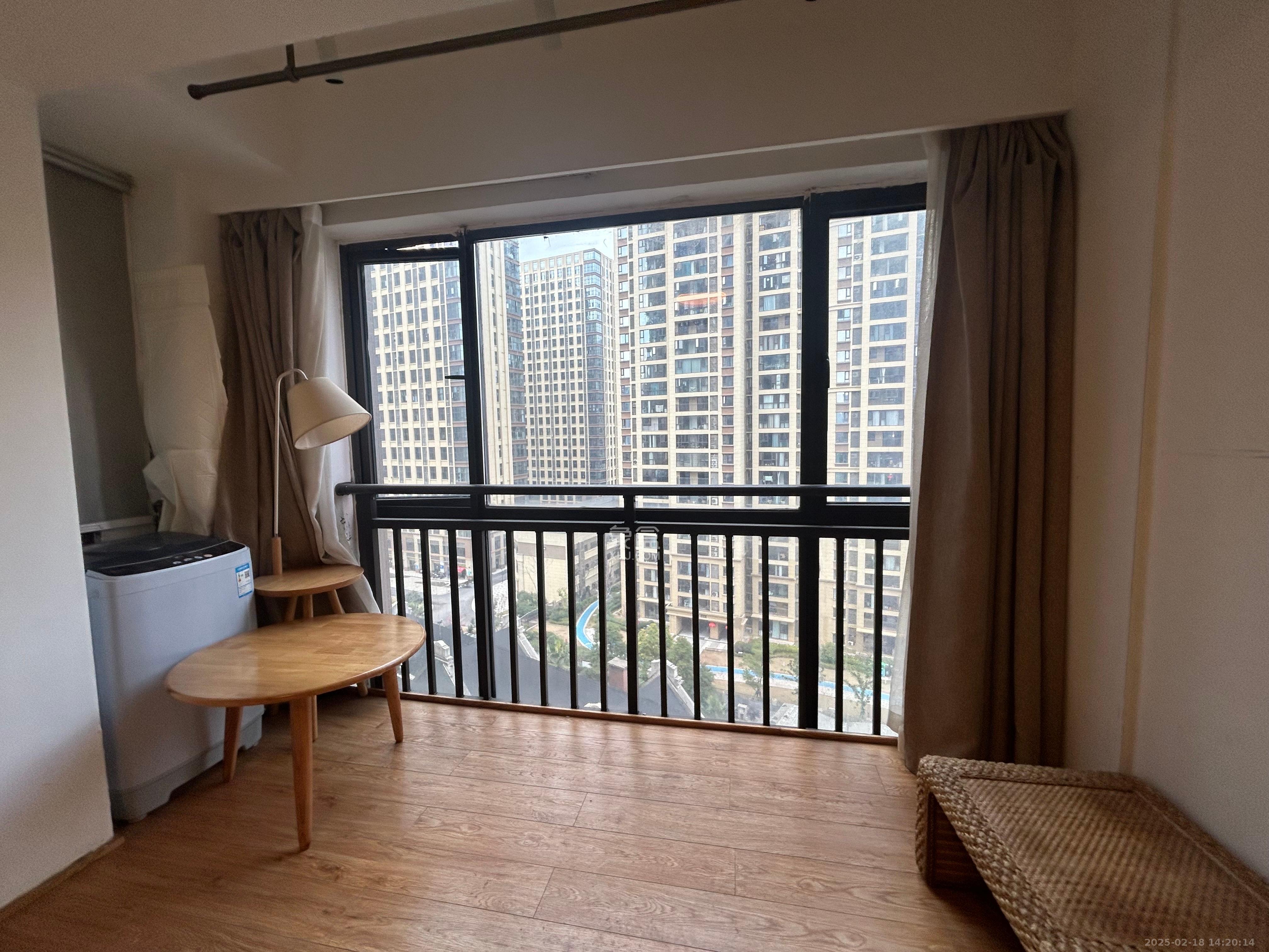 五江天街北区 1室1厅1卫 1400.0元/月 五江天街北区 1室1厅1卫 1400.0元/月室内图