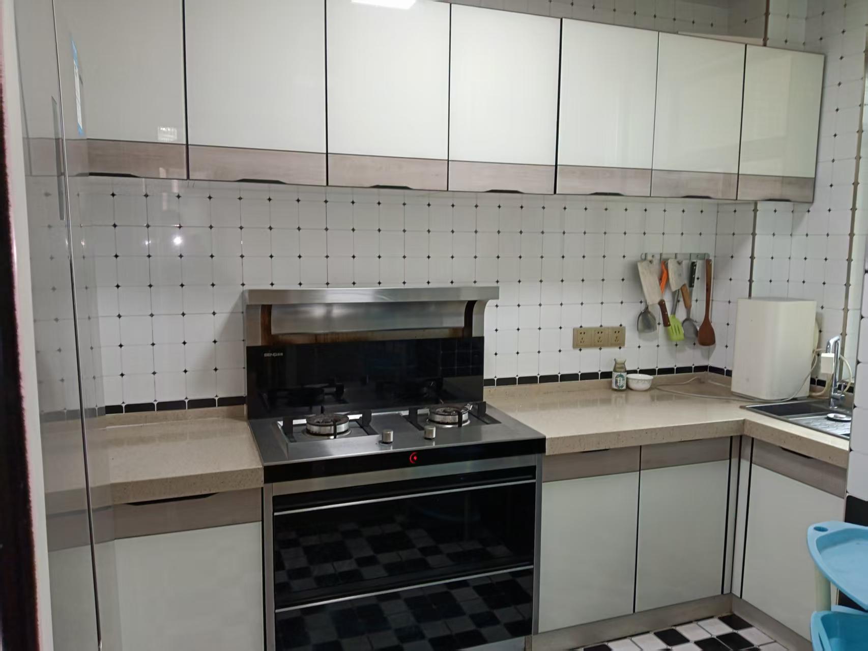 鹏利广场 3室2厅1卫 2000.0元/月 鹏利广场 3室2厅1卫 2000.0元/月室内图