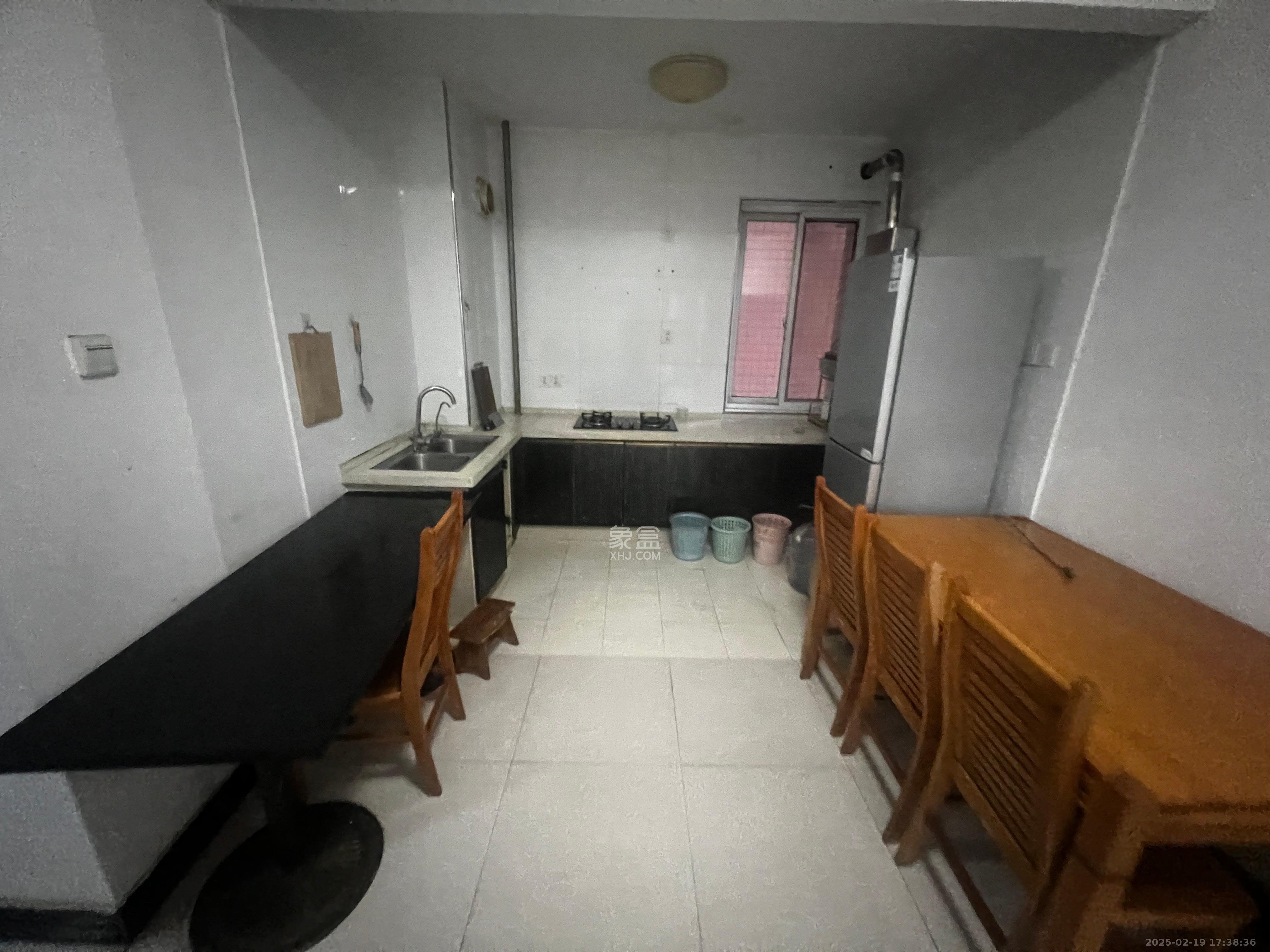 古汉名居  4室2厅2卫    3200.0元/月 古汉名居  4室2厅2卫    3200.0元/月室内图