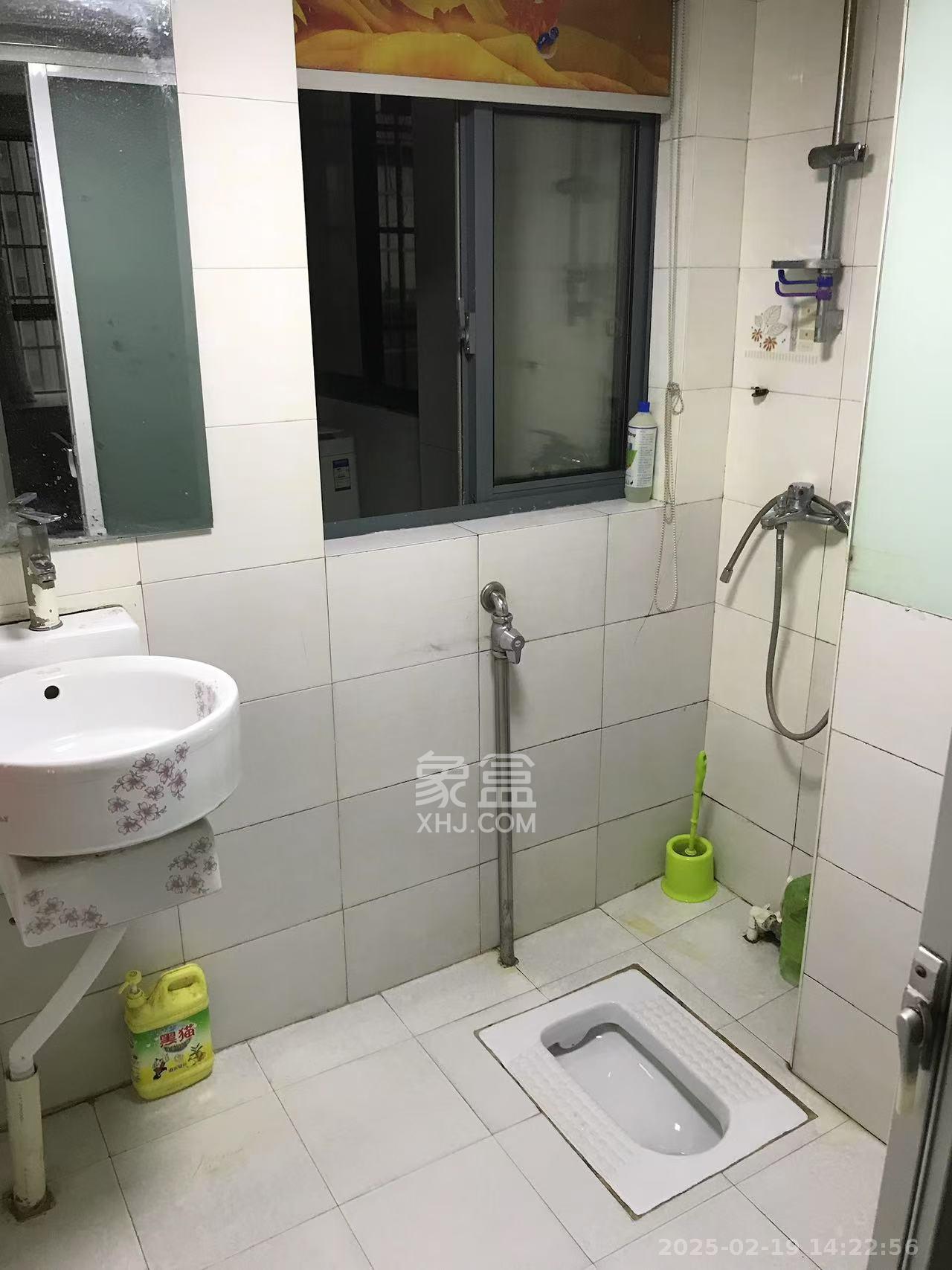 欧园  2室2厅2卫   2400.00元/月室内图