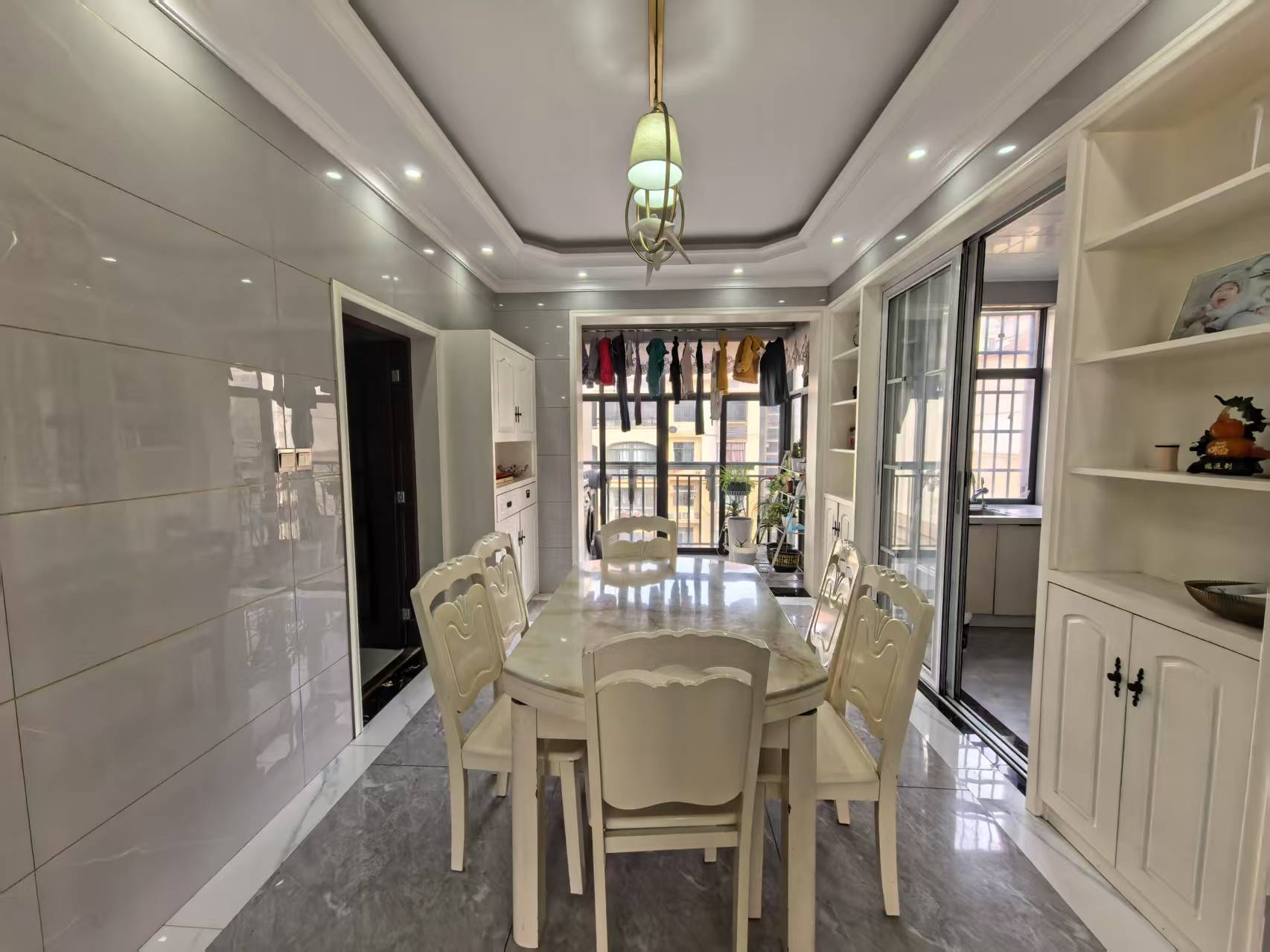 东方新城 3室2厅2卫 54.8万 东方新城 3室2厅2卫 54.8万室内图