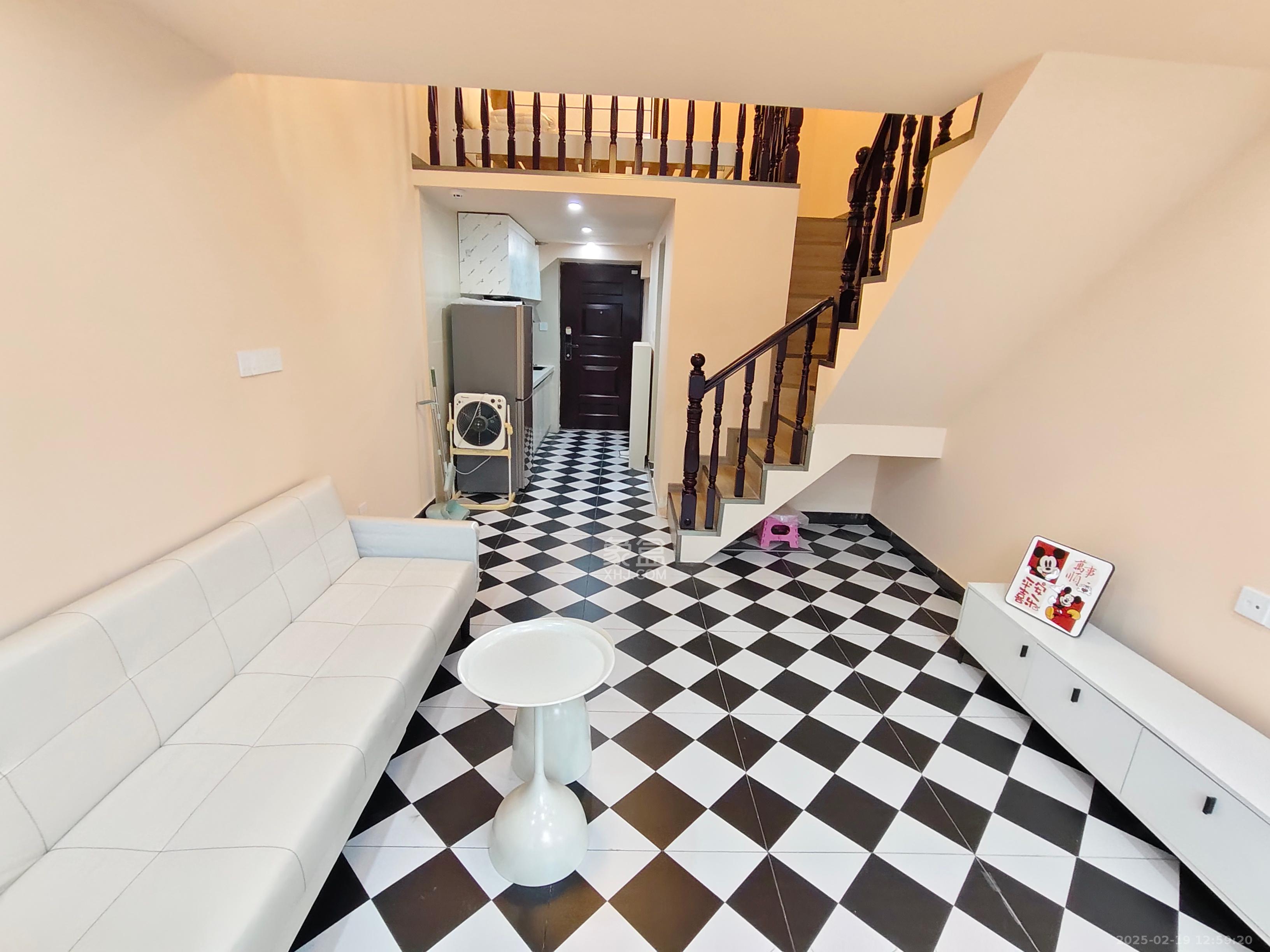 保利天禧EF区 2室1厅1卫 2500.0元/月 保利天禧EF区 2室1厅1卫 2500.0元/月室内图