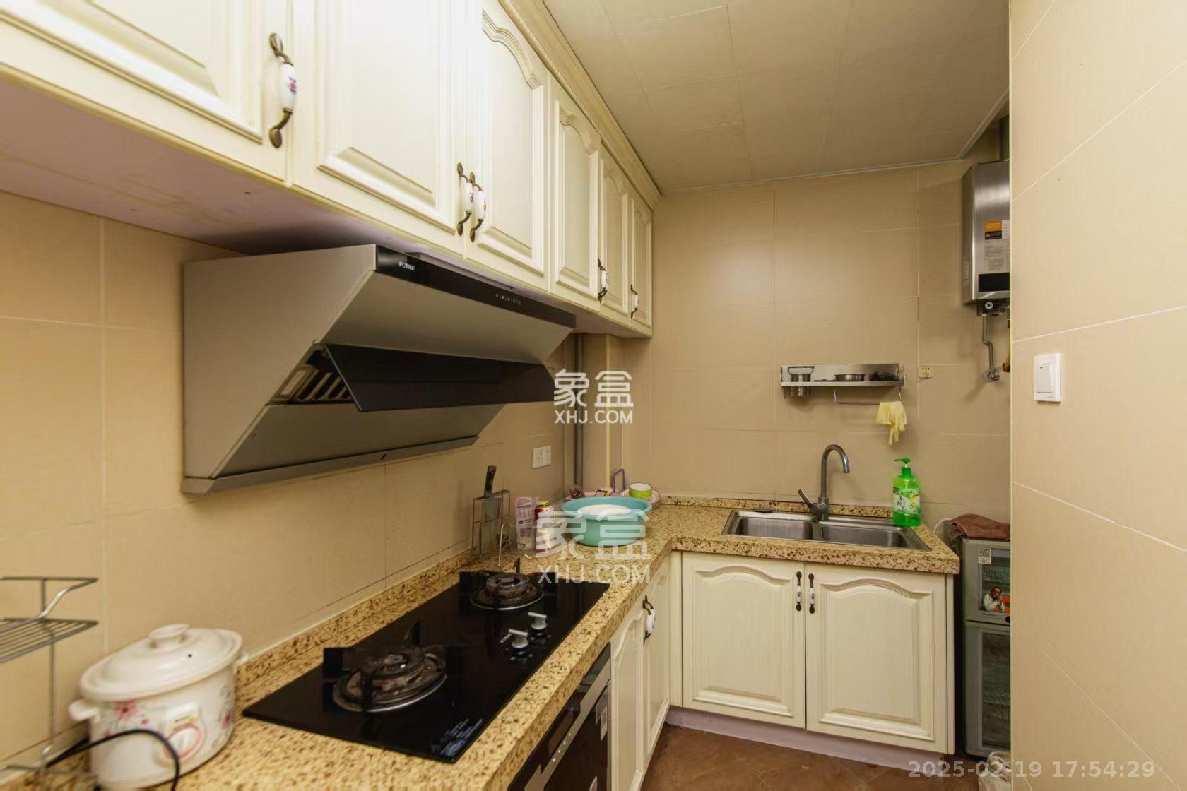 五矿万境水岸一期(万境水岸嘉苑) 2室2厅1卫 2200.0元/月 五矿万境水岸一期(万境水岸嘉苑) 2室2厅1卫 2200.0元/月室内图