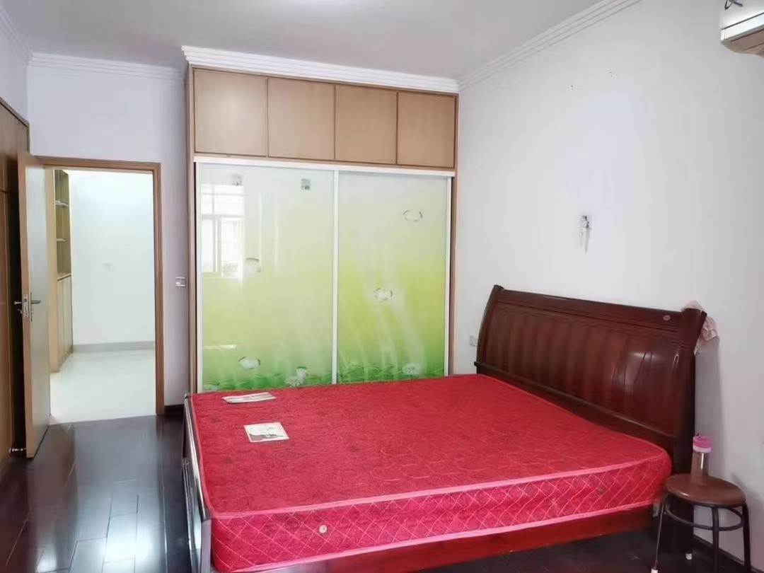 赫山办事处赫山社区云峰小区 2室2厅1卫 980.0元/月 赫山办事处赫山社区云峰小区 2室2厅1卫 980.0元/月室内图