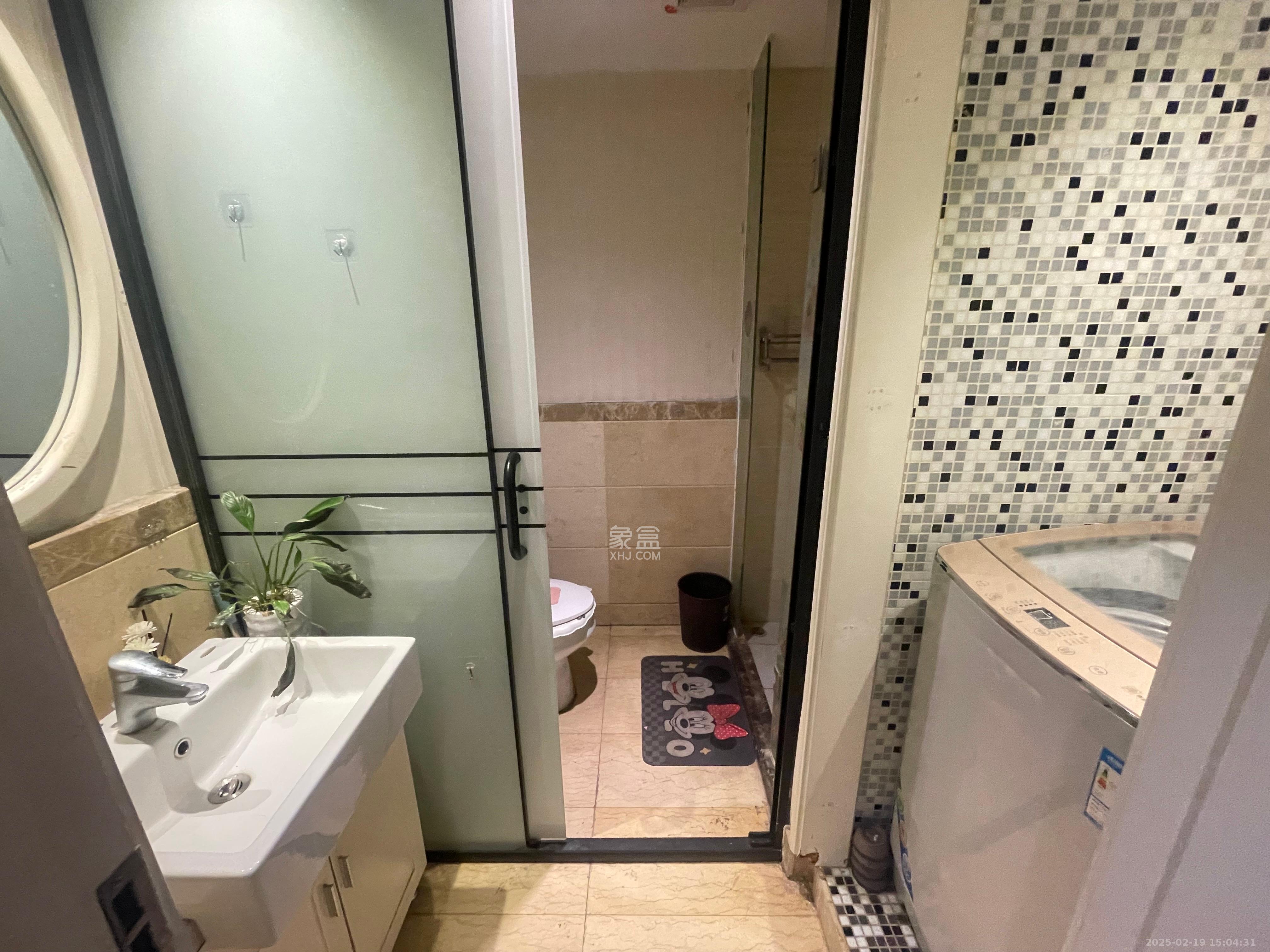 沁园春御院 1室1厅1卫 1800.0元/月 沁园春御院 1室1厅1卫 1800.0元/月室内图