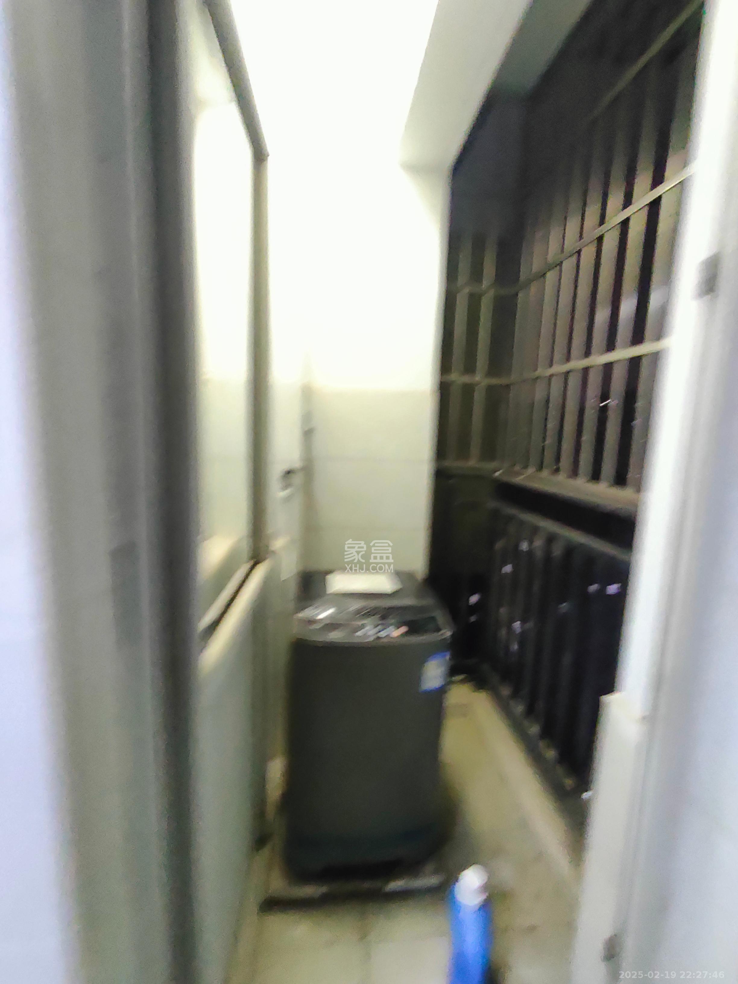 中房F联邦  2室2厅1卫    1900.0元/月室内图