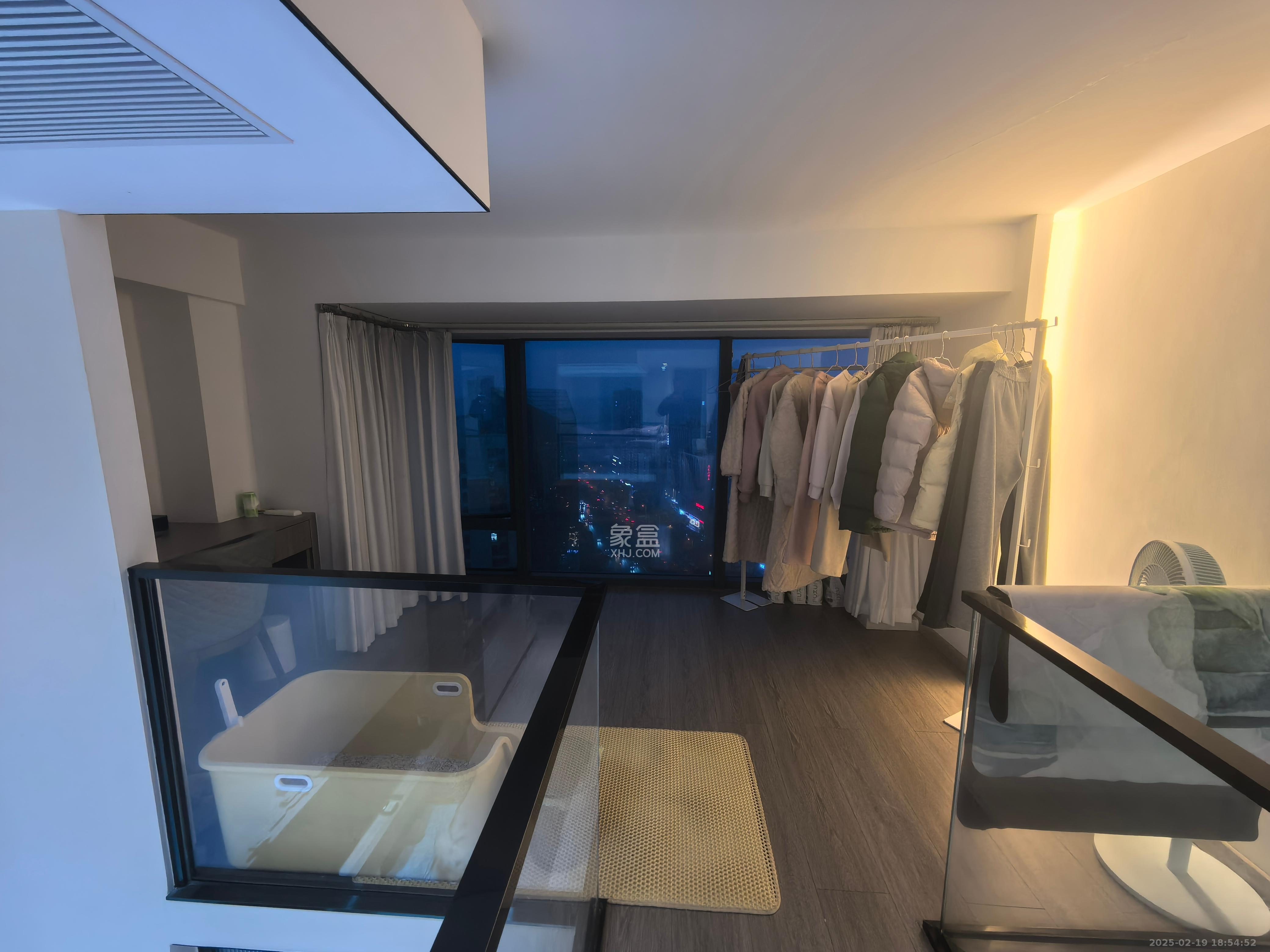 京武浪琴山三期(京武中心) 1室1厅2卫 4000.0元/月 京武浪琴山三期(京武中心) 1室1厅2卫 4000.0元/月室内图