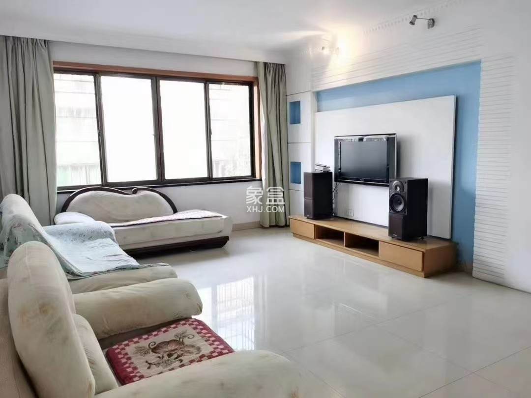 赫山办事处赫山社区云峰小区 2室2厅1卫 980.0元/月 赫山办事处赫山社区云峰小区 2室2厅1卫 980.0元/月室内图