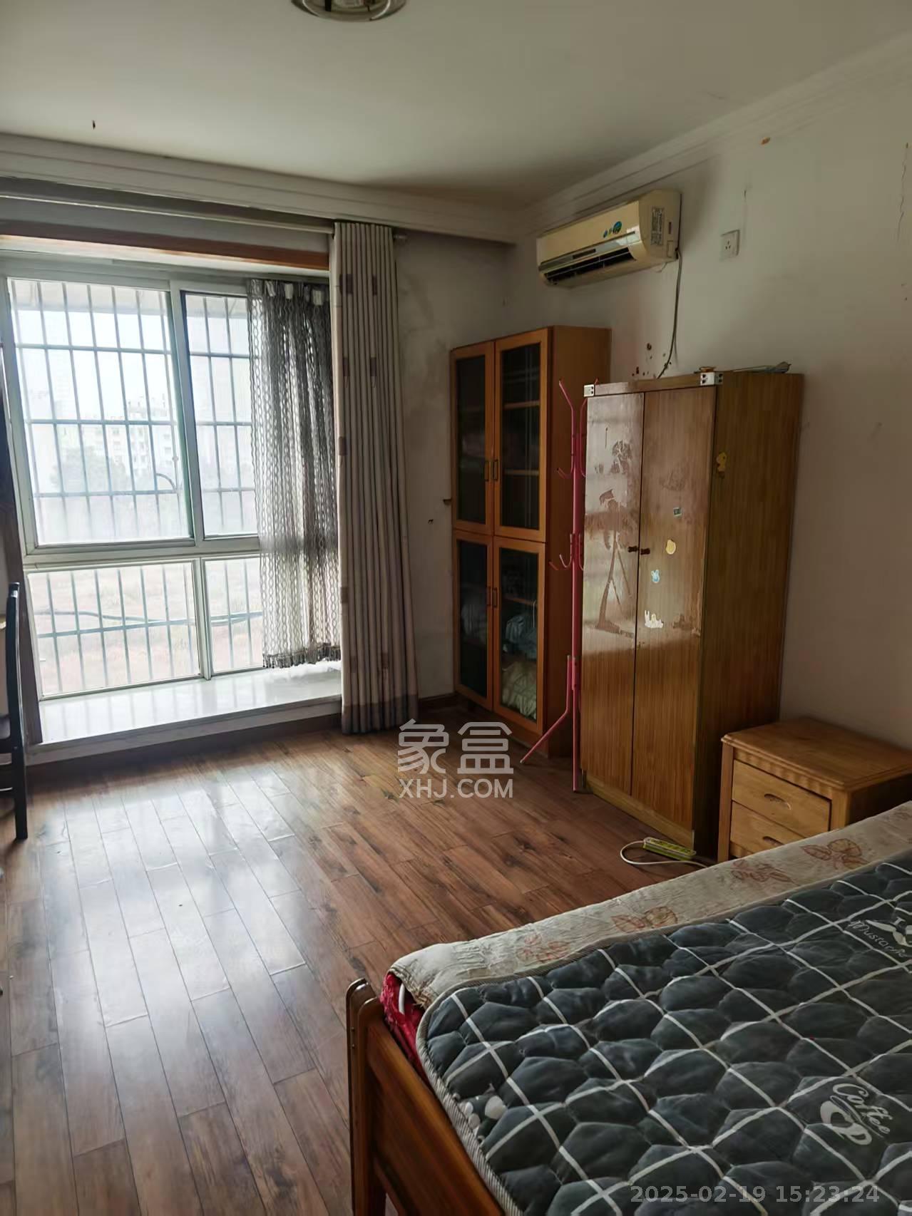 广泰家园  2室2厅1卫   1400.00元/月