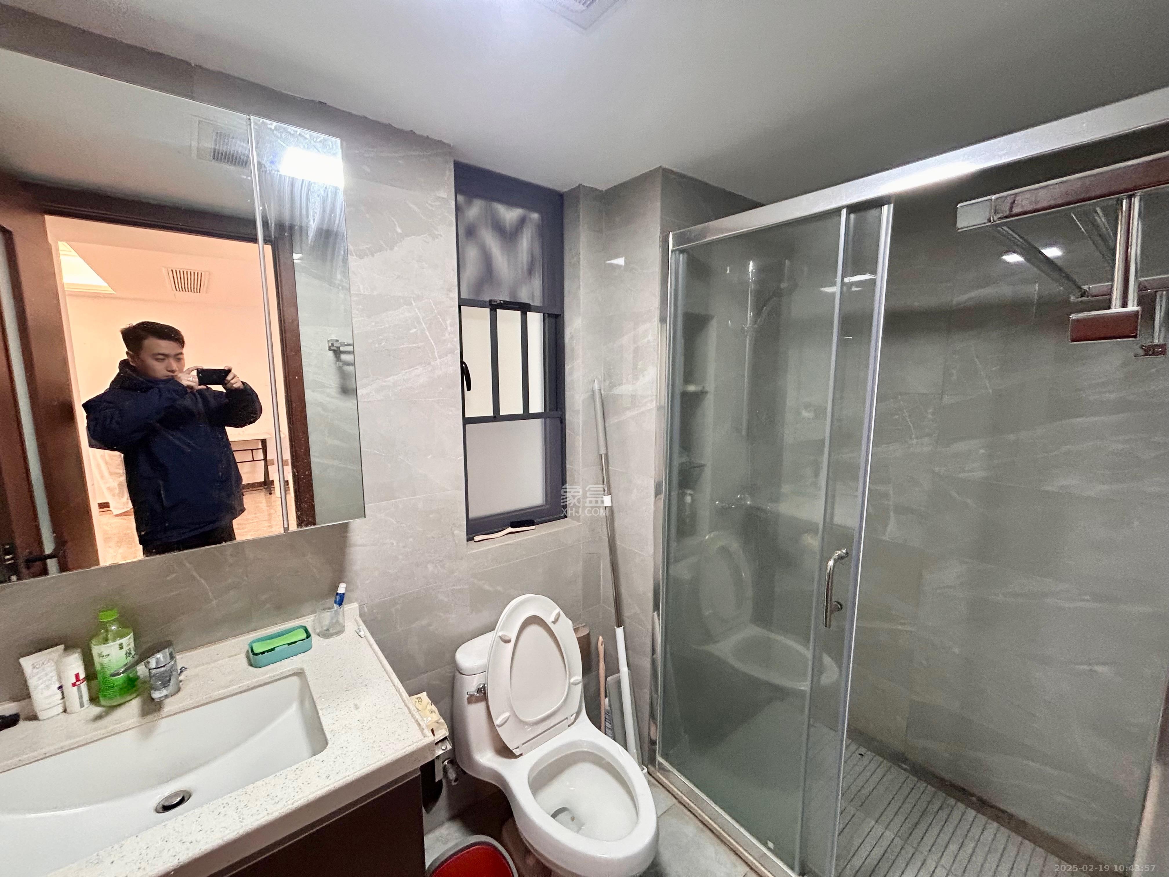 绿地长沙城际空间站（绿地新里佳苑）  3室2厅2卫   3600.00元/月室内图
