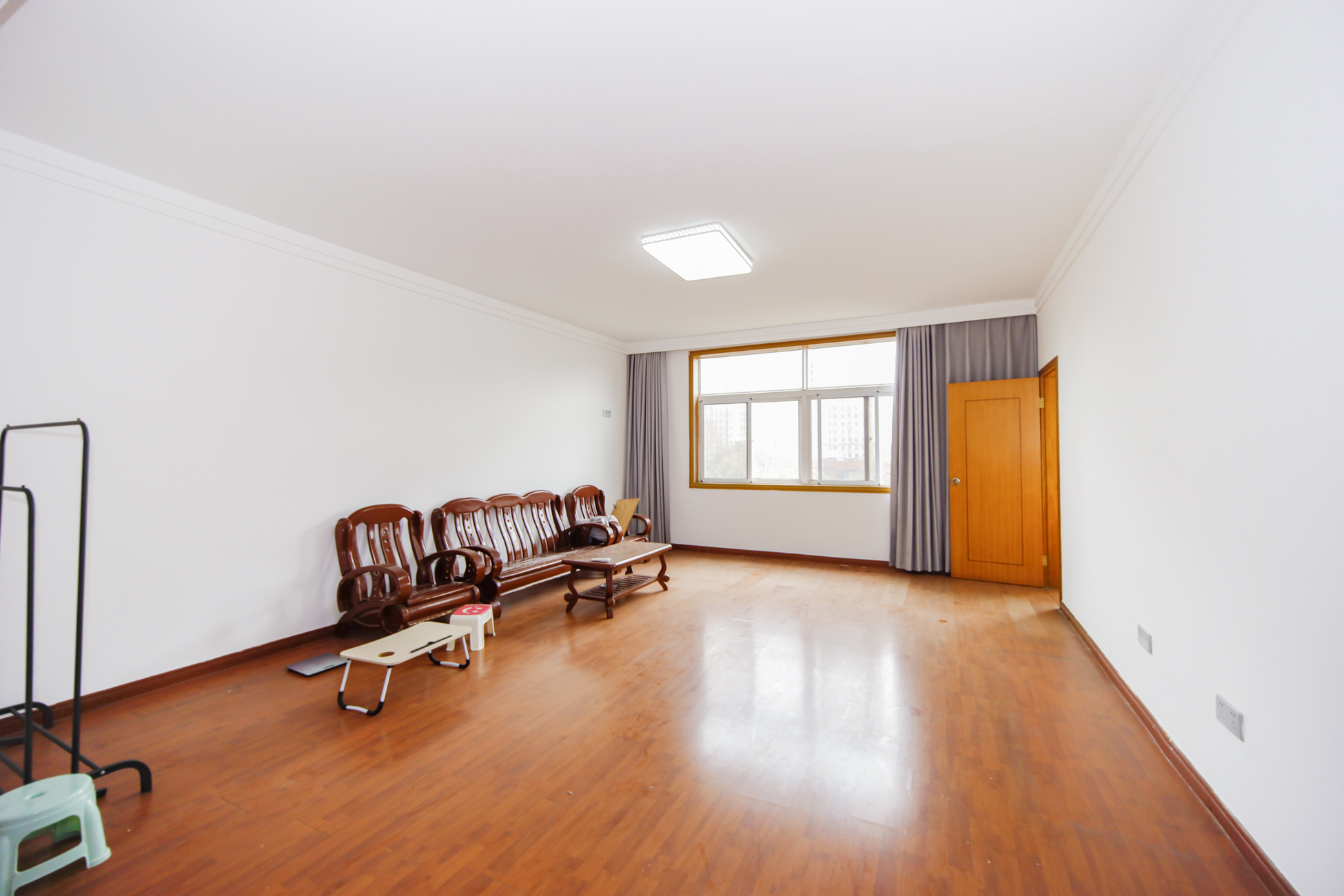 省科学技术研究开发院 5室2厅2卫 138.0万 省科学技术研究开发院 5室2厅2卫 138.0万客厅