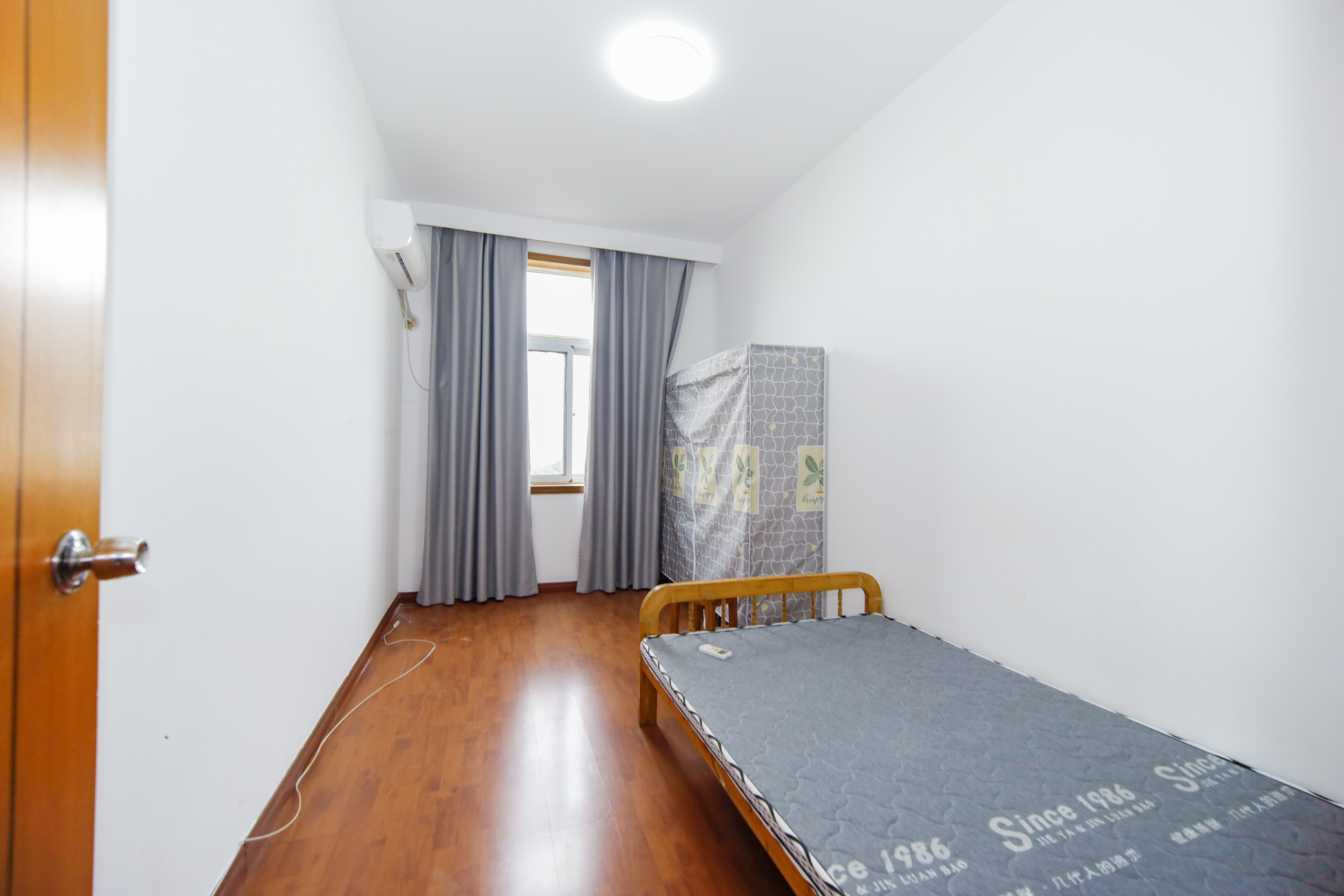 省科学技术研究开发院 5室2厅2卫 138.0万 省科学技术研究开发院 5室2厅2卫 138.0万卧室