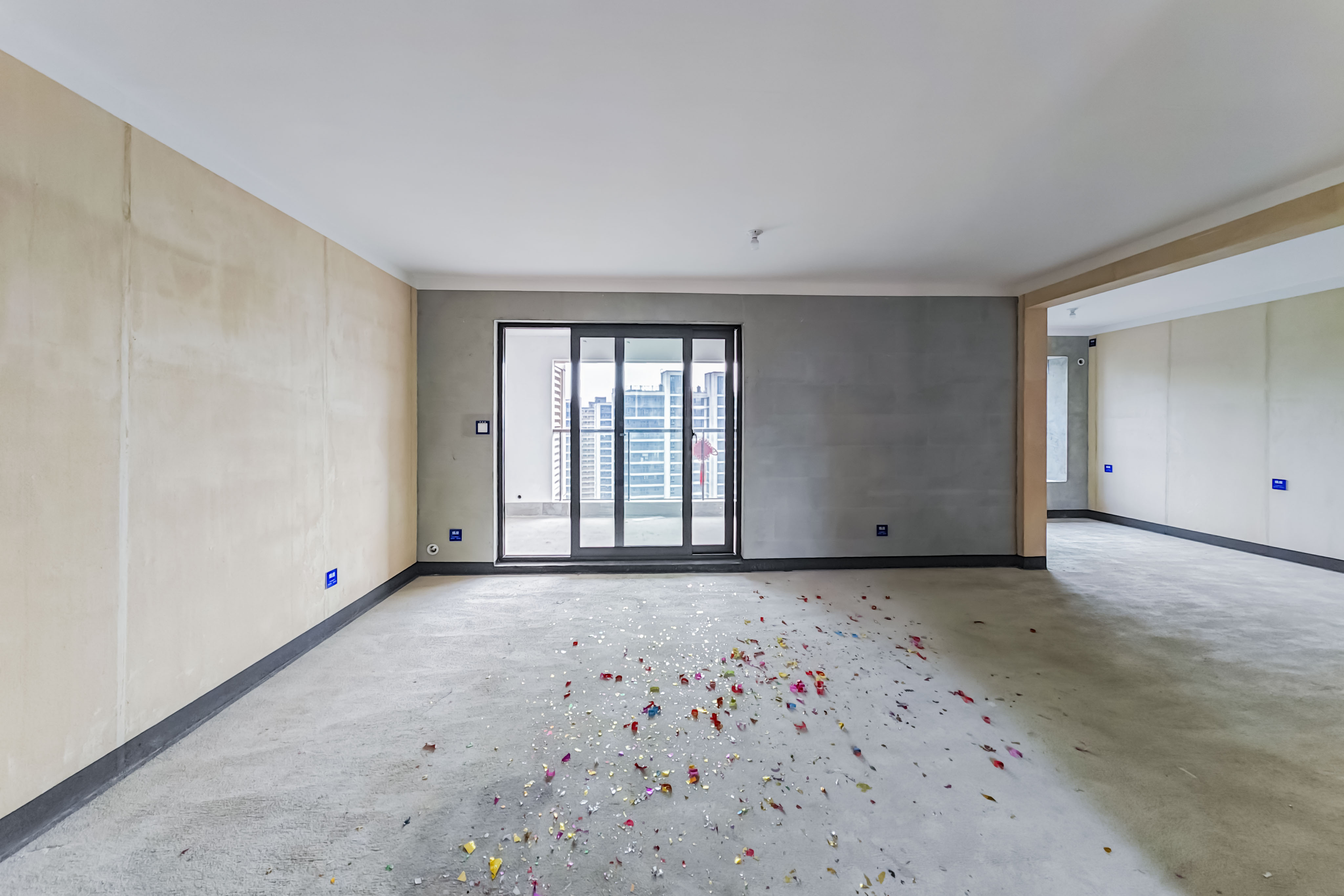 建发玖洲观澜  4室2厅2卫   213.00万