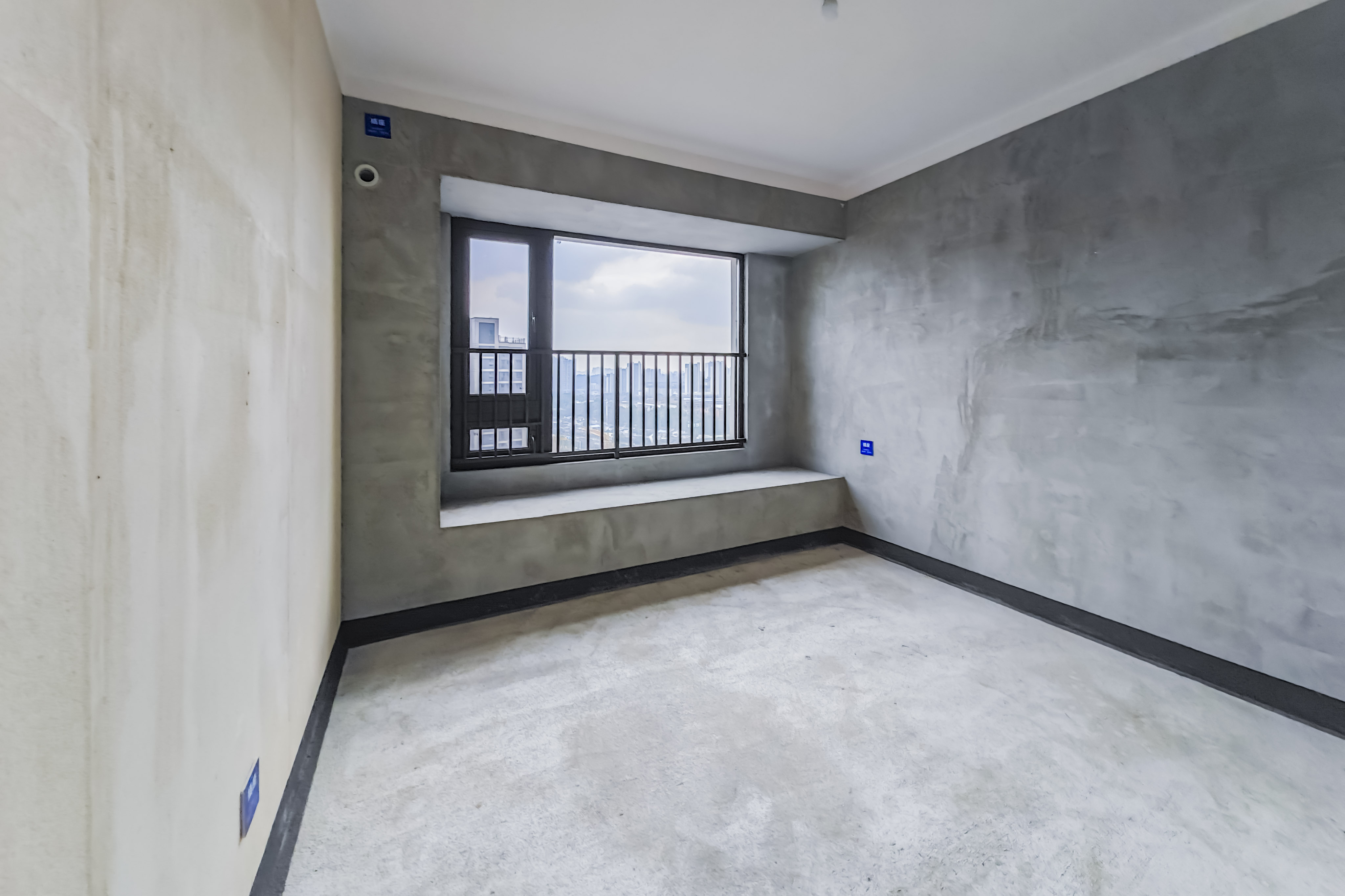 建发玖洲观澜  4室2厅2卫   213.00万其他