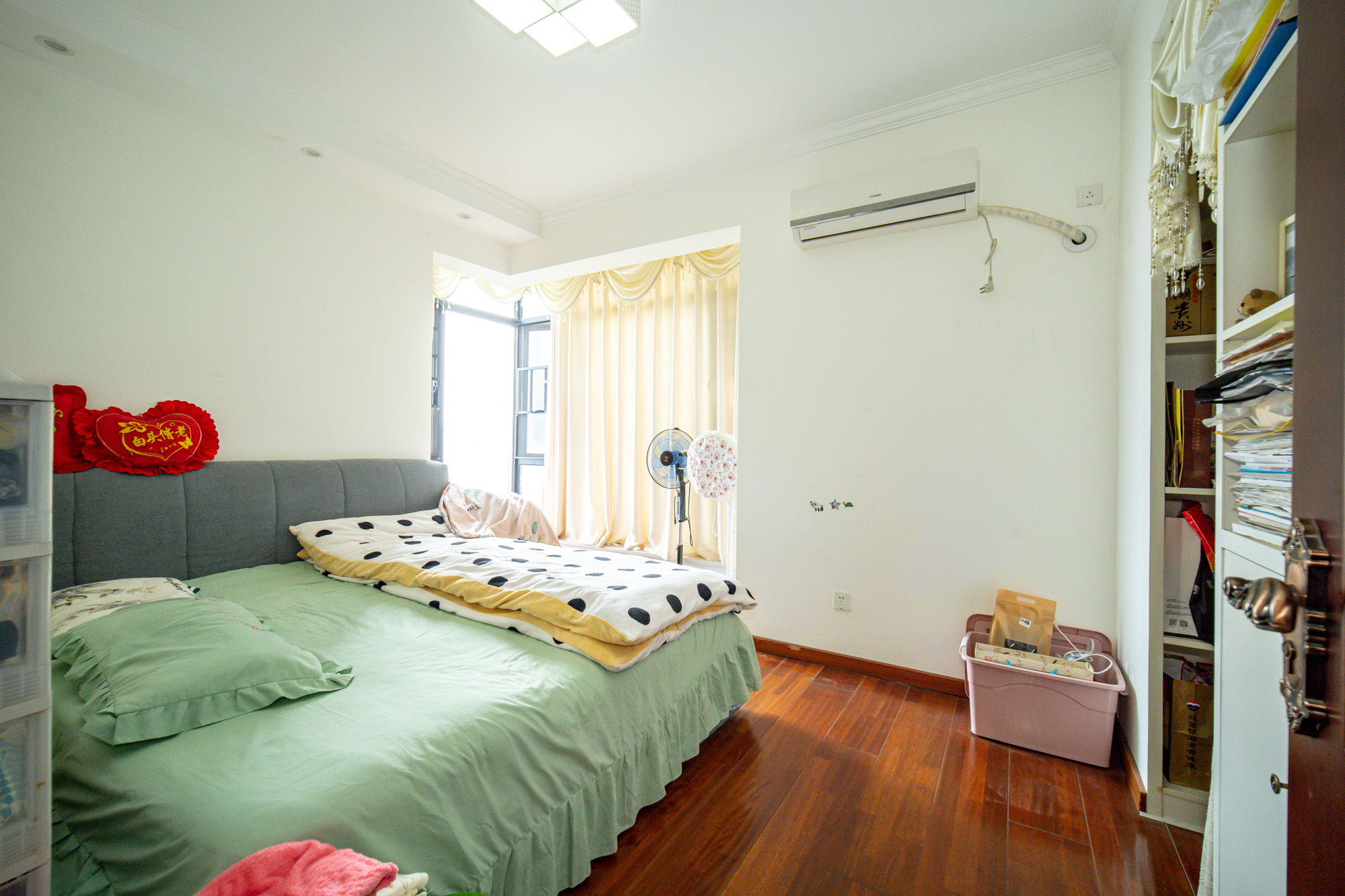 松雅湖金岸 4室2厅2卫 110.0万 松雅湖金岸 4室2厅2卫 110.0万卧室