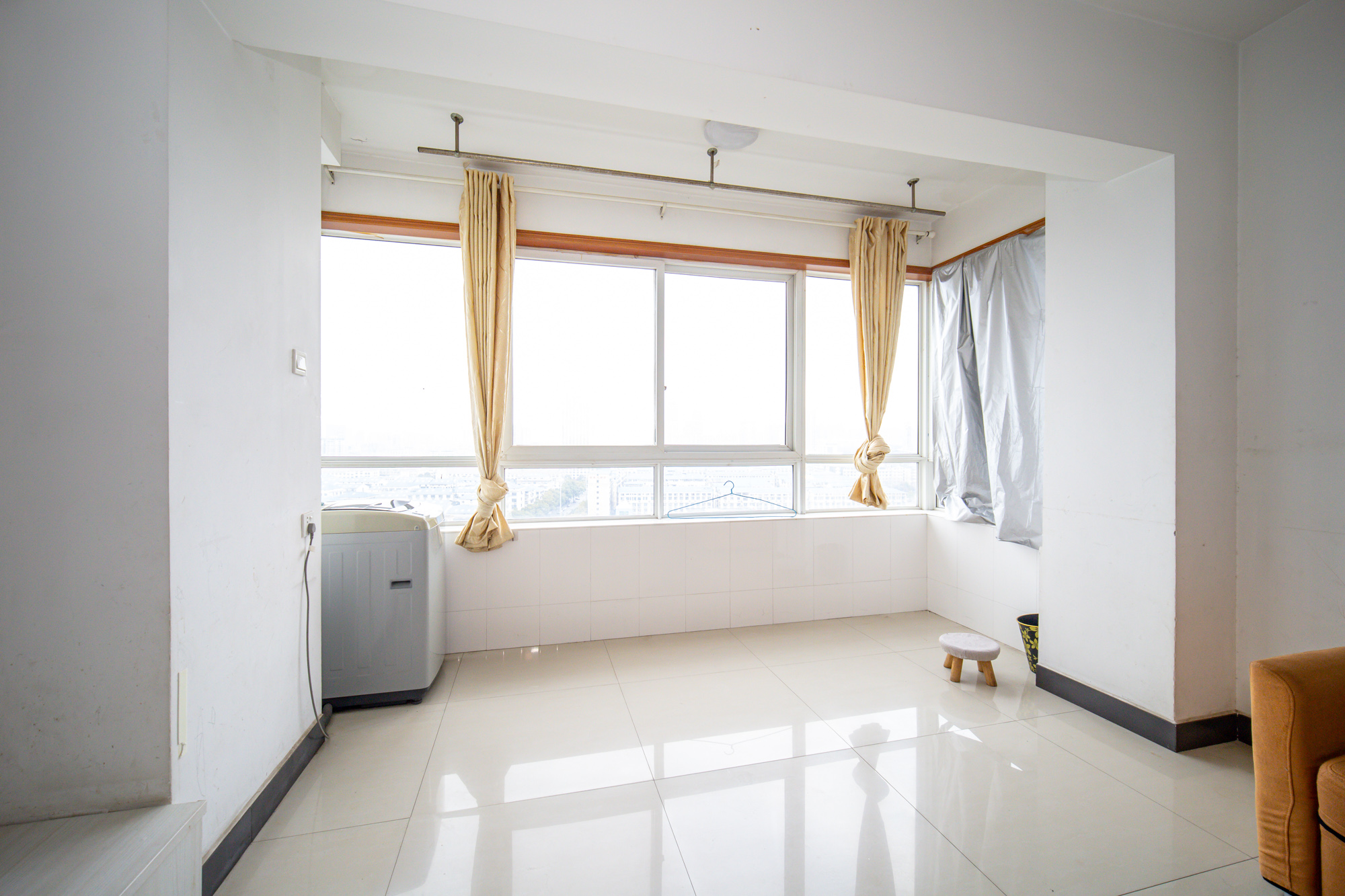 楚天馨苑 2室2厅1卫 45.8万 楚天馨苑 2室2厅1卫 45.8万阳台