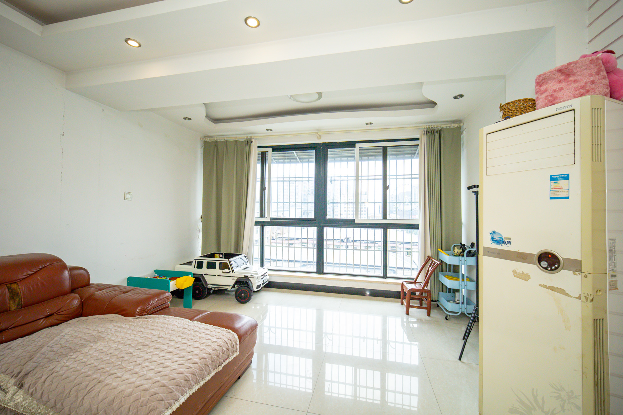 星沙派  3室2厅2卫    55.0万 星沙派  3室2厅2卫    55.0万阳台