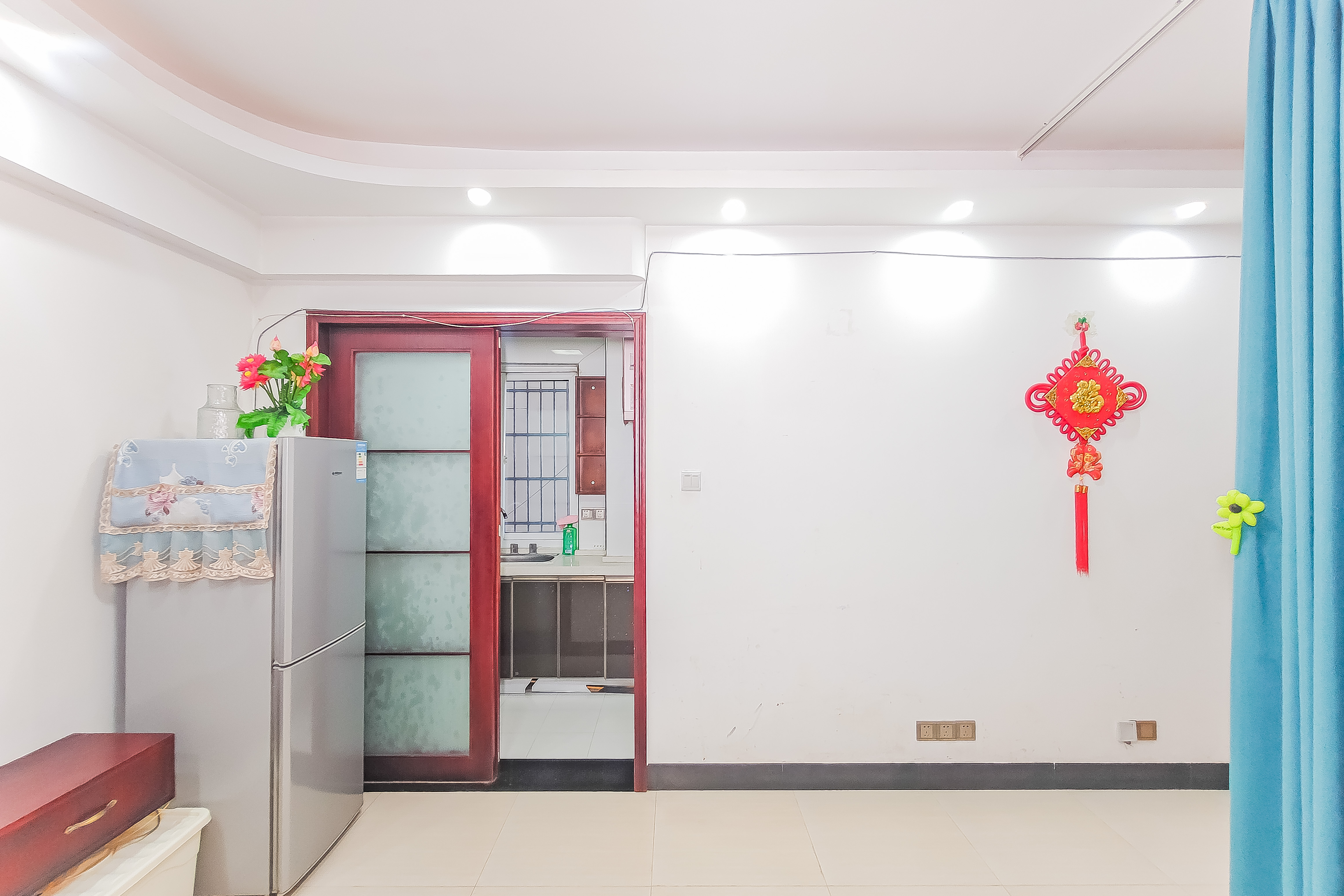 益佳苑 1室1厅1卫 41.8万 益佳苑 1室1厅1卫 41.8万客厅