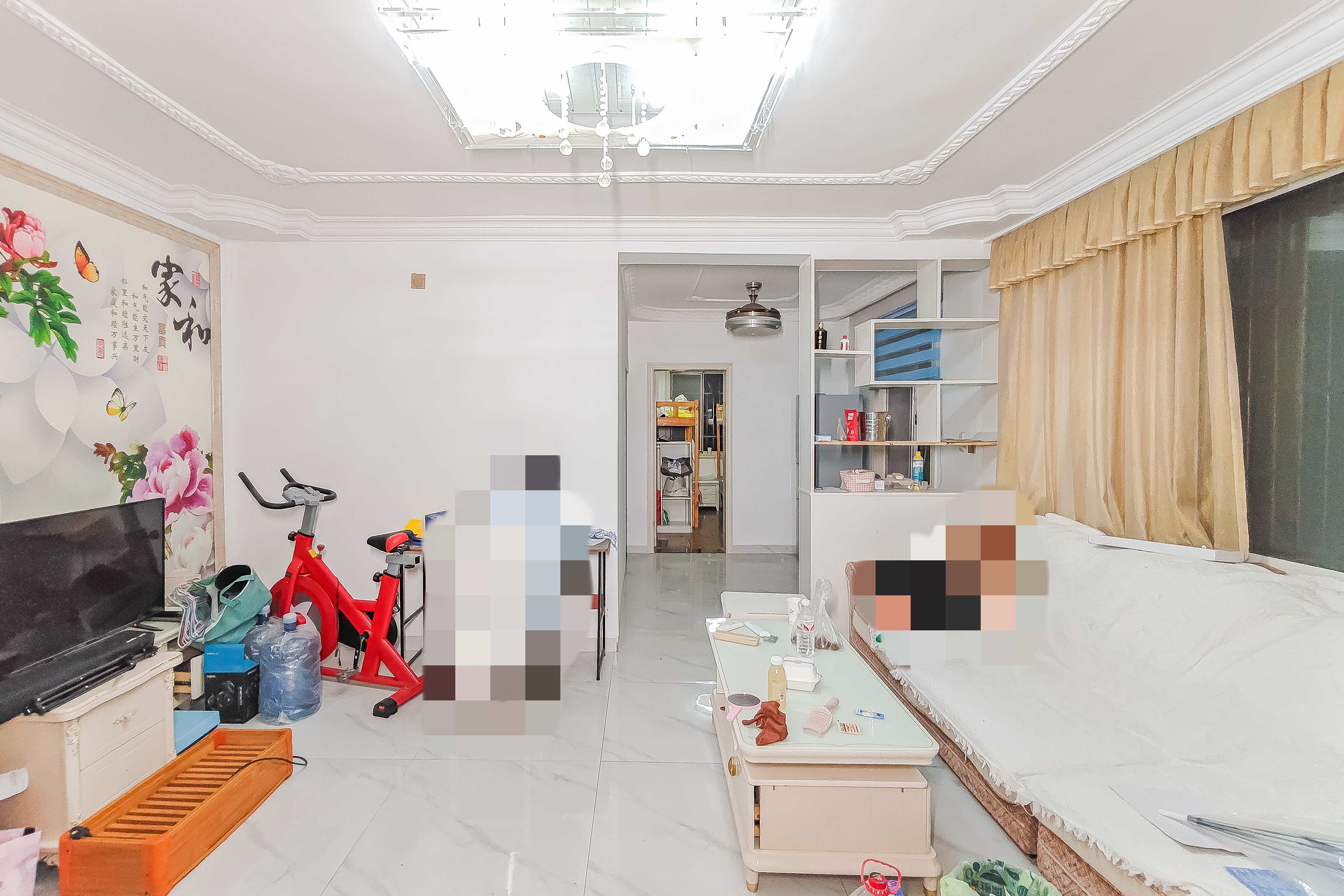 华顺大厦(芙蓉中路)  3室2厅1卫    69.6万 华顺大厦(芙蓉中路)  3室2厅1卫    69.6万客厅