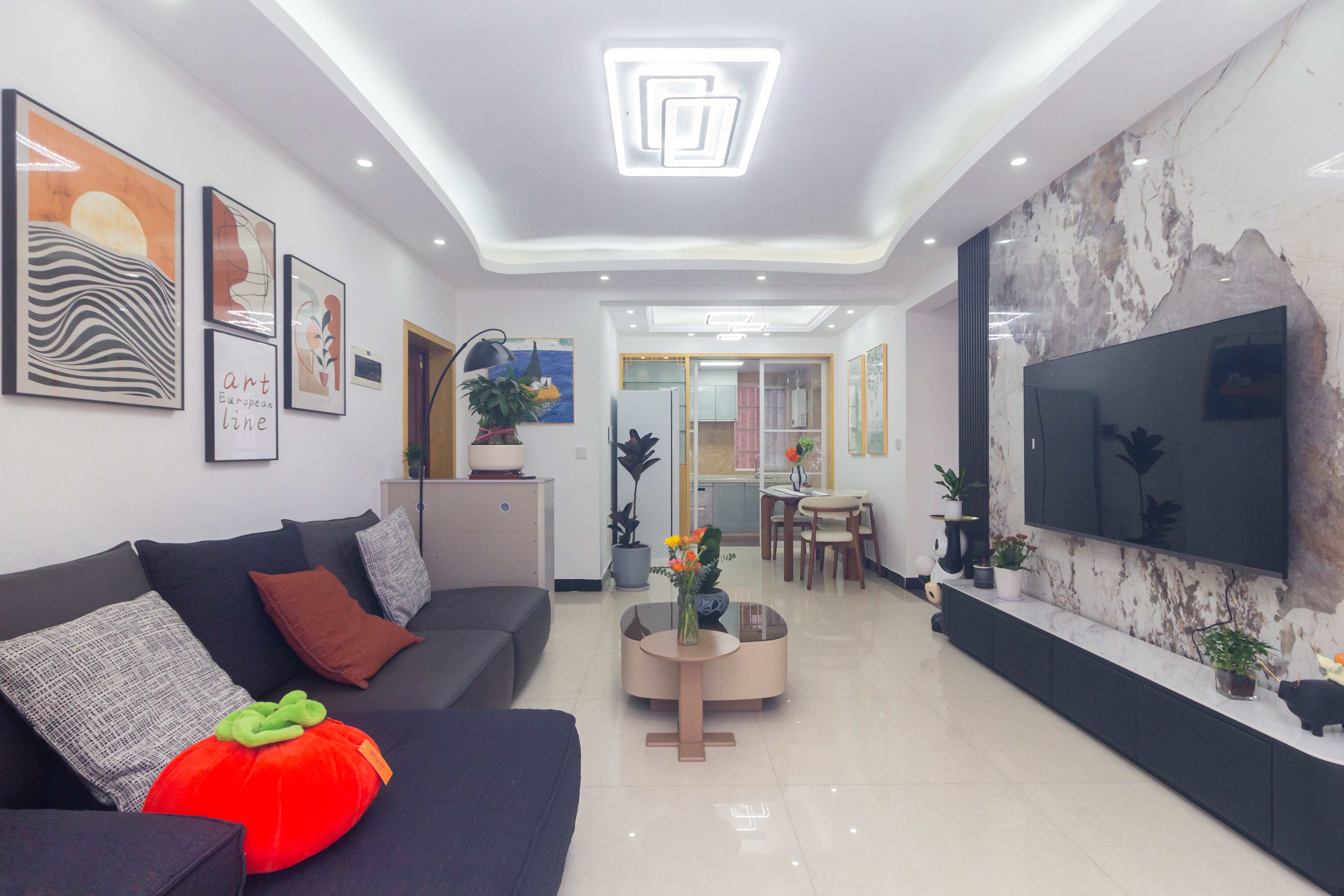 紫云阁  3室2厅1卫    64.8万