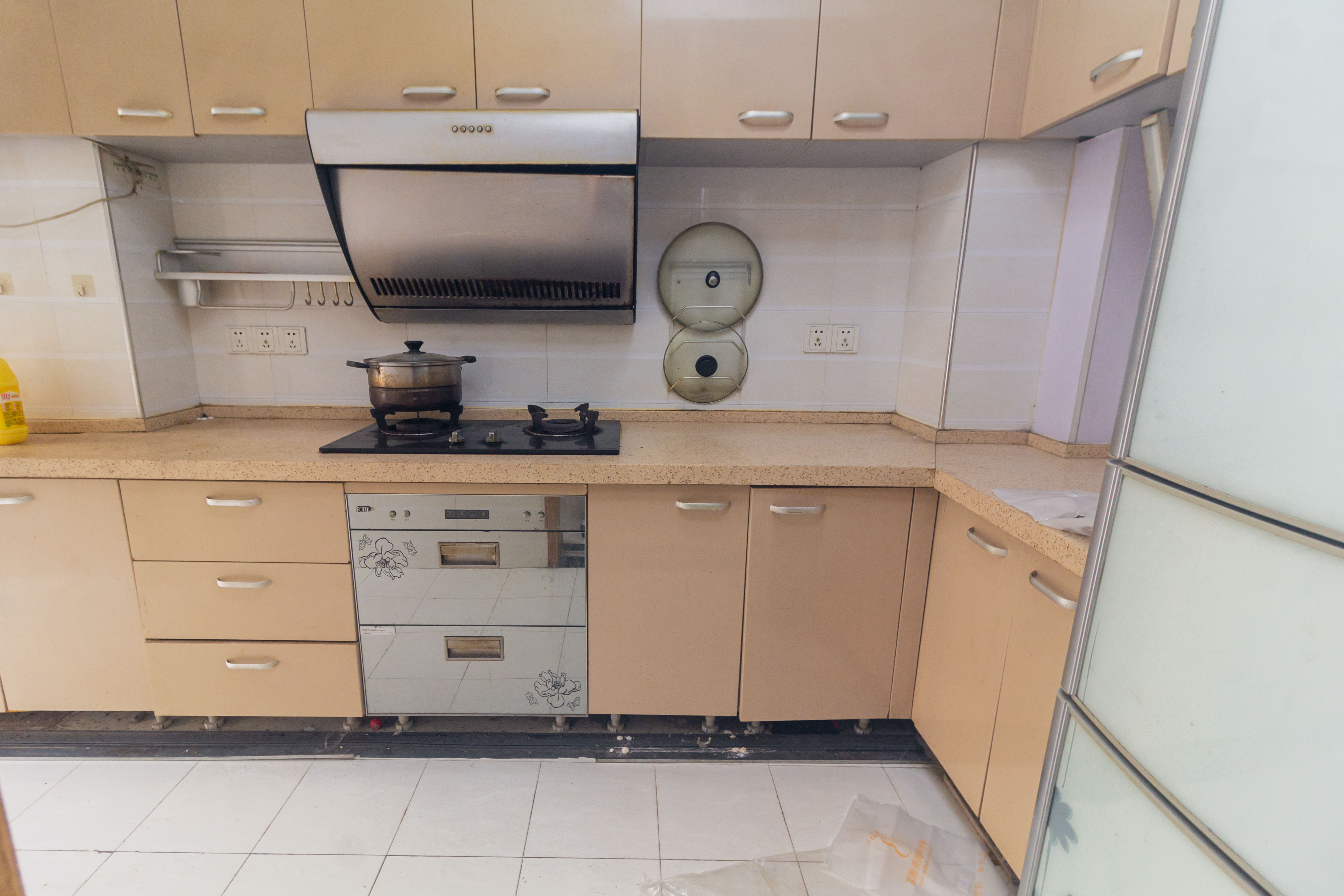 东业苹果社区 3室2厅2卫 52.8万 东业苹果社区 3室2厅2卫 52.8万厨房