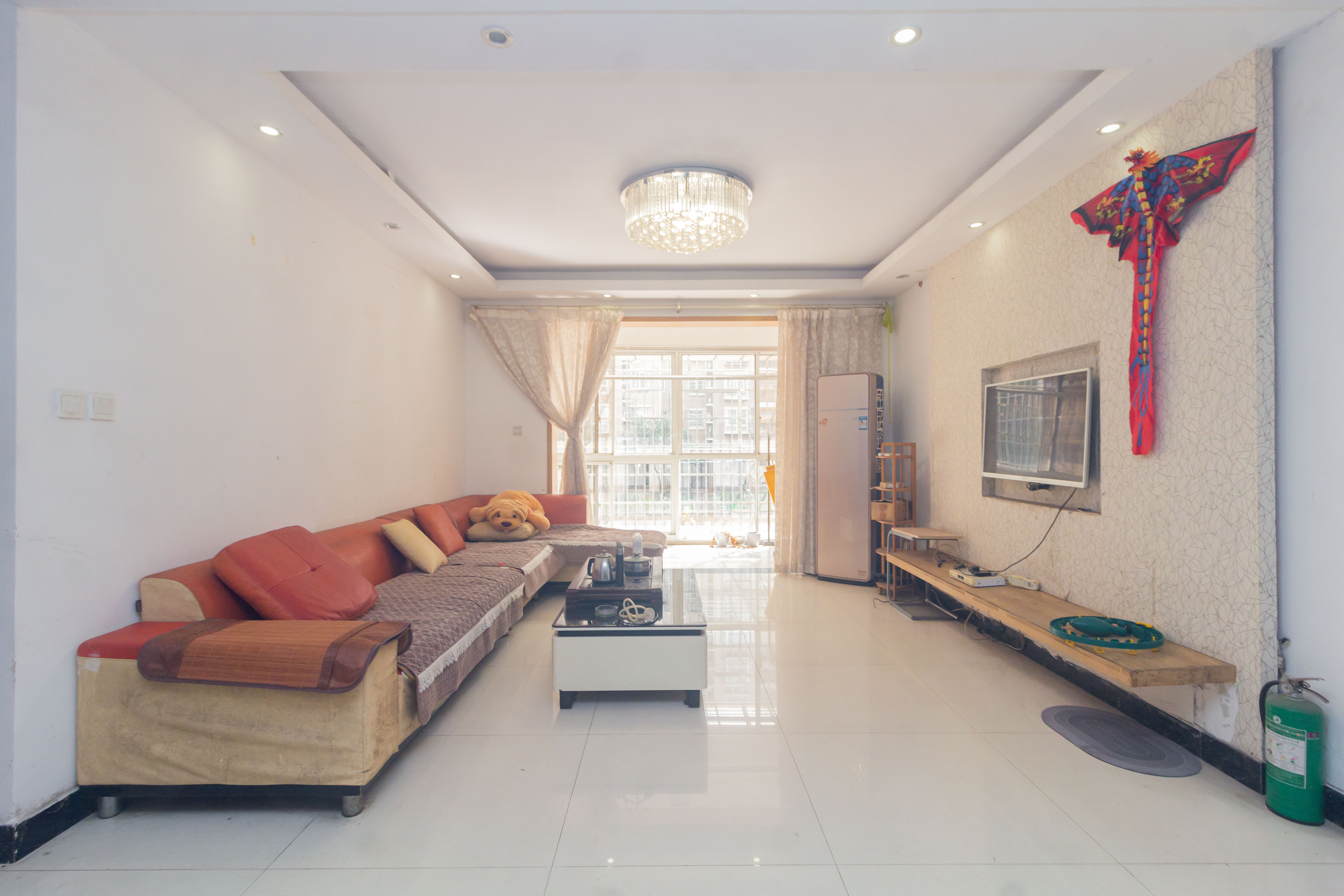 东业苹果社区 3室2厅2卫 52.8万 东业苹果社区 3室2厅2卫 52.8万客厅