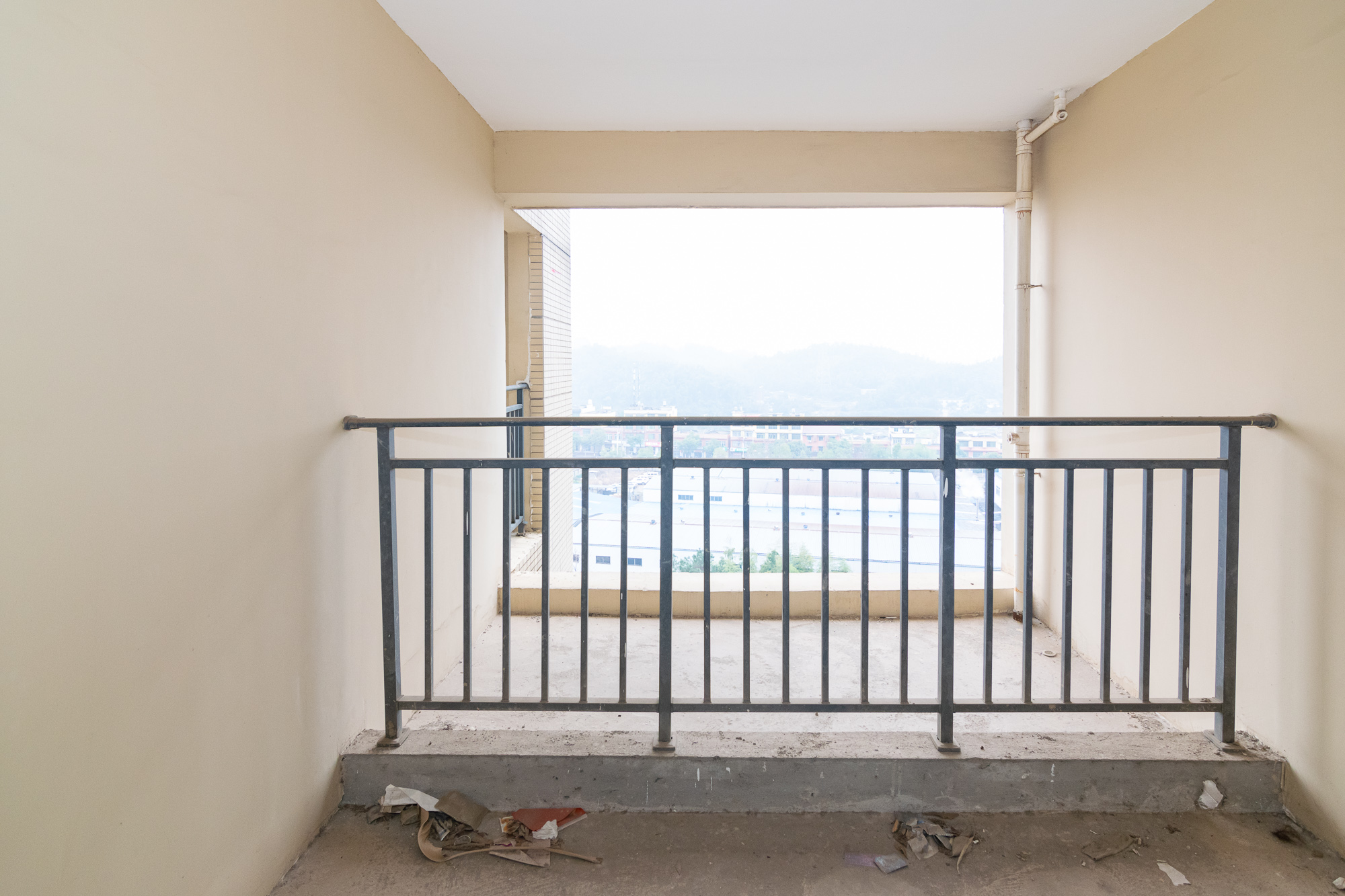 中粮自然天城  4室2厅2卫    86.0万卧室