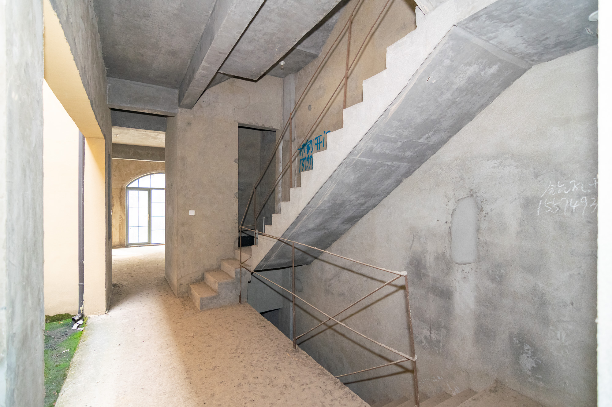 中粮北纬28°别墅 5室2厅4卫 380.0万 中粮北纬28°别墅 5室2厅4卫 380.0万其他