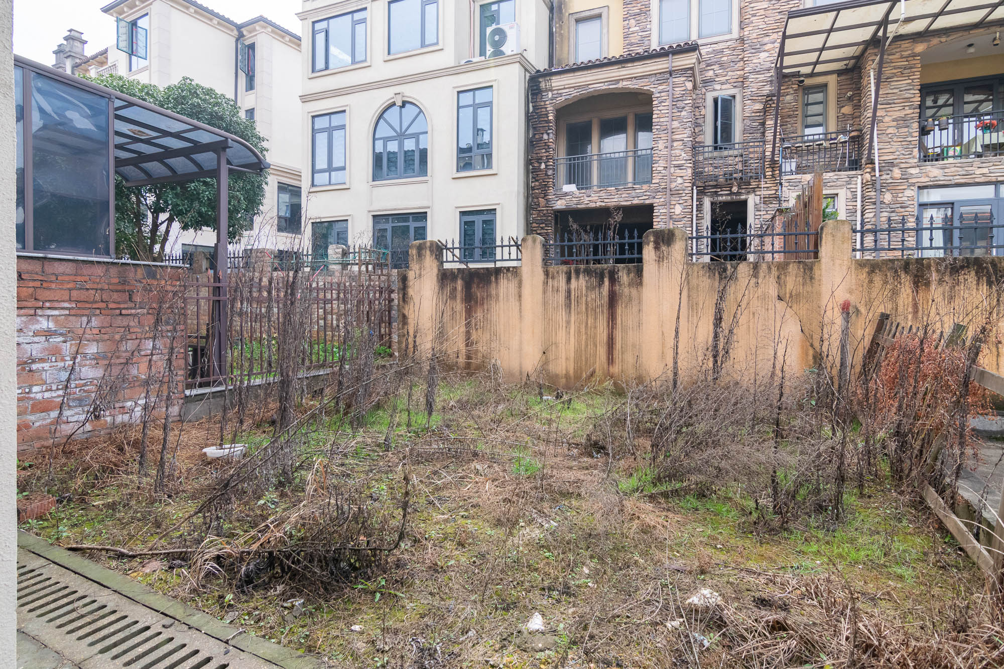 中粮北纬28°别墅 5室2厅4卫 380.0万 中粮北纬28°别墅 5室2厅4卫 380.0万其他