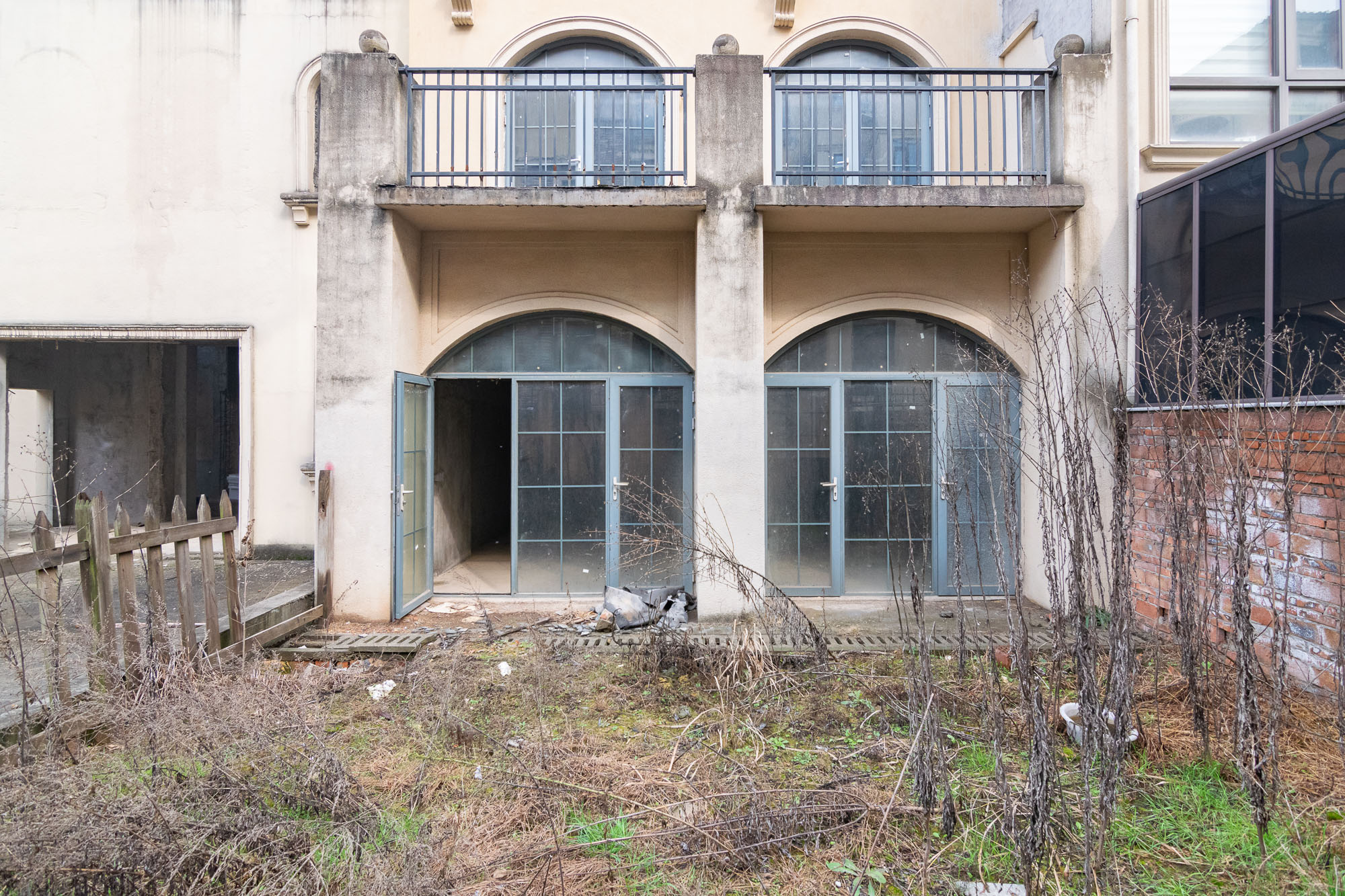 中粮北纬28°别墅 5室2厅4卫 380.0万 中粮北纬28°别墅 5室2厅4卫 380.0万其他